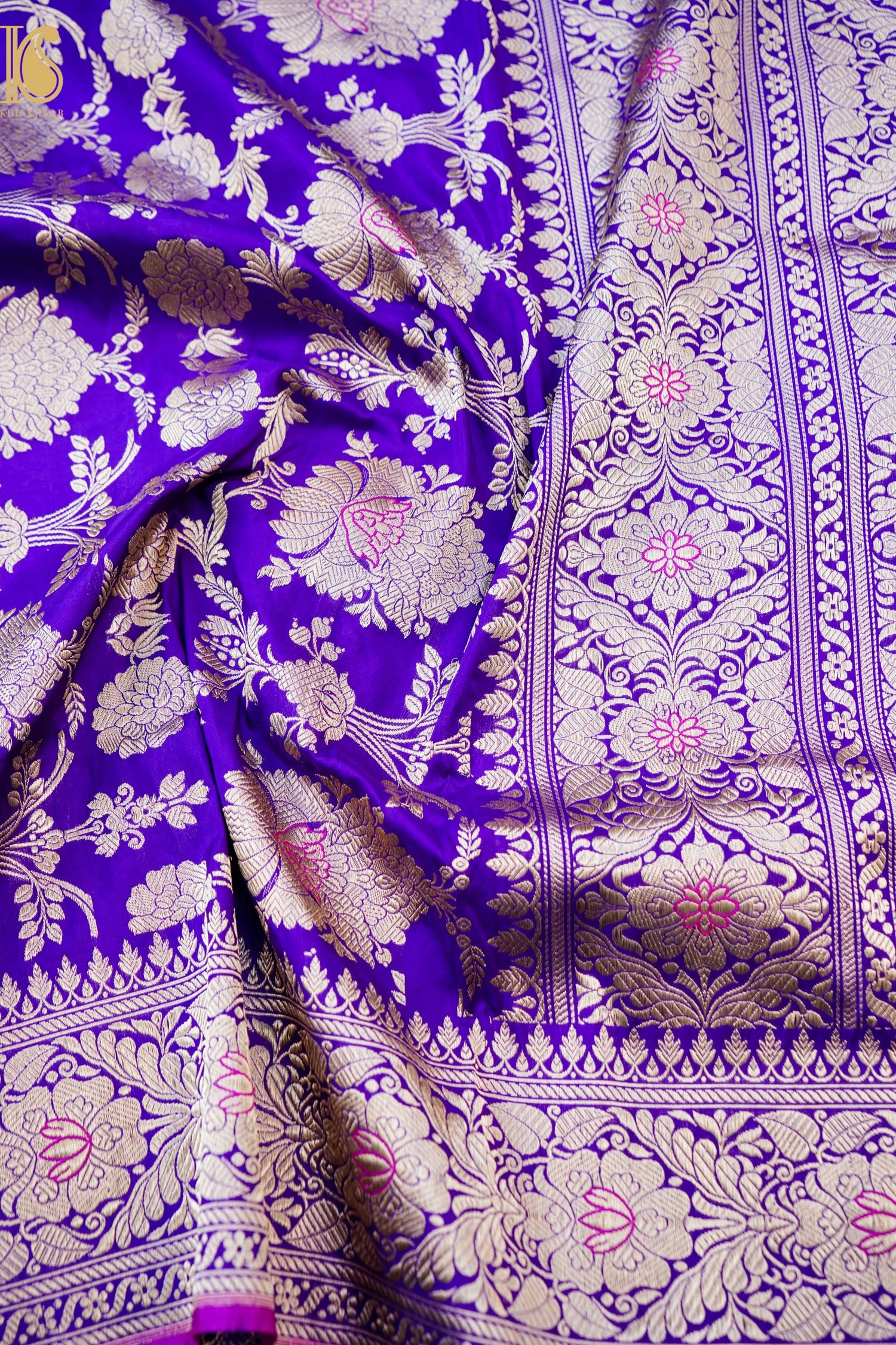 Handwoven Pure Katan Silk Banarasi Mughal Boota Saree