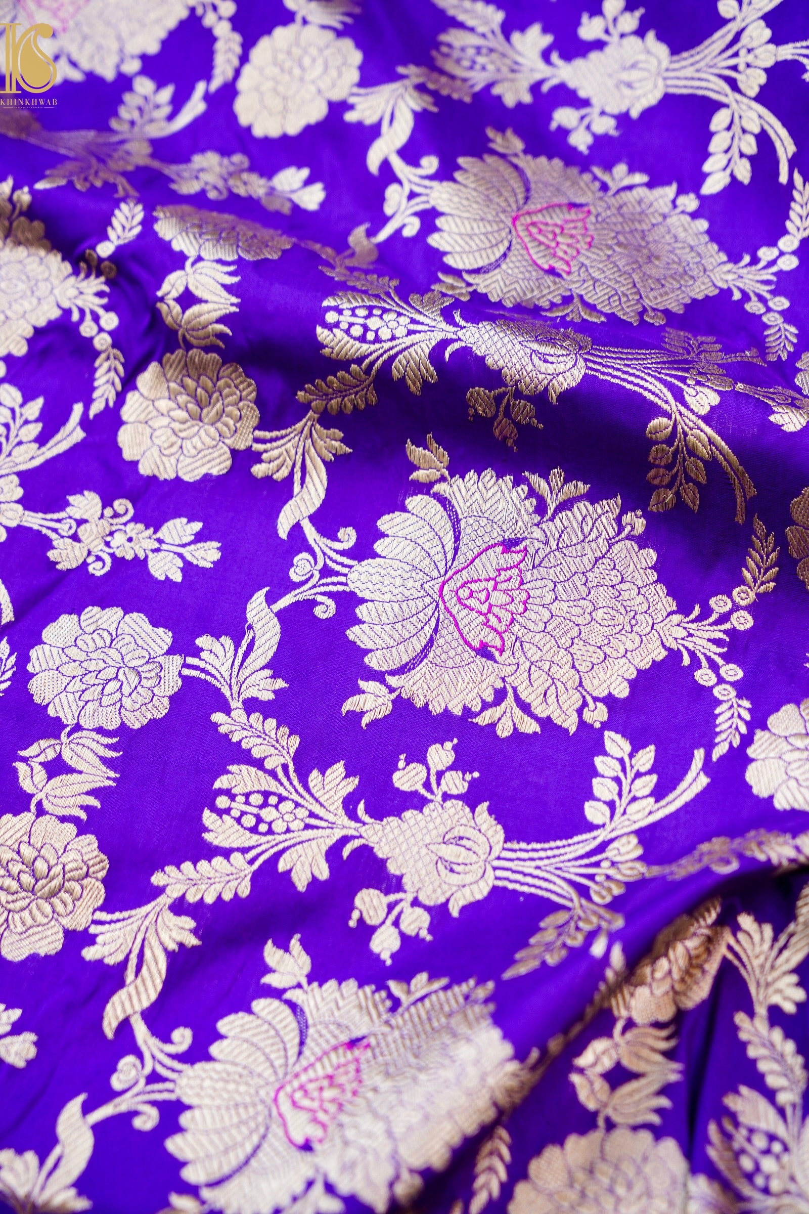 Handwoven Pure Katan Silk Red Banarasi Mughal Boota Saree