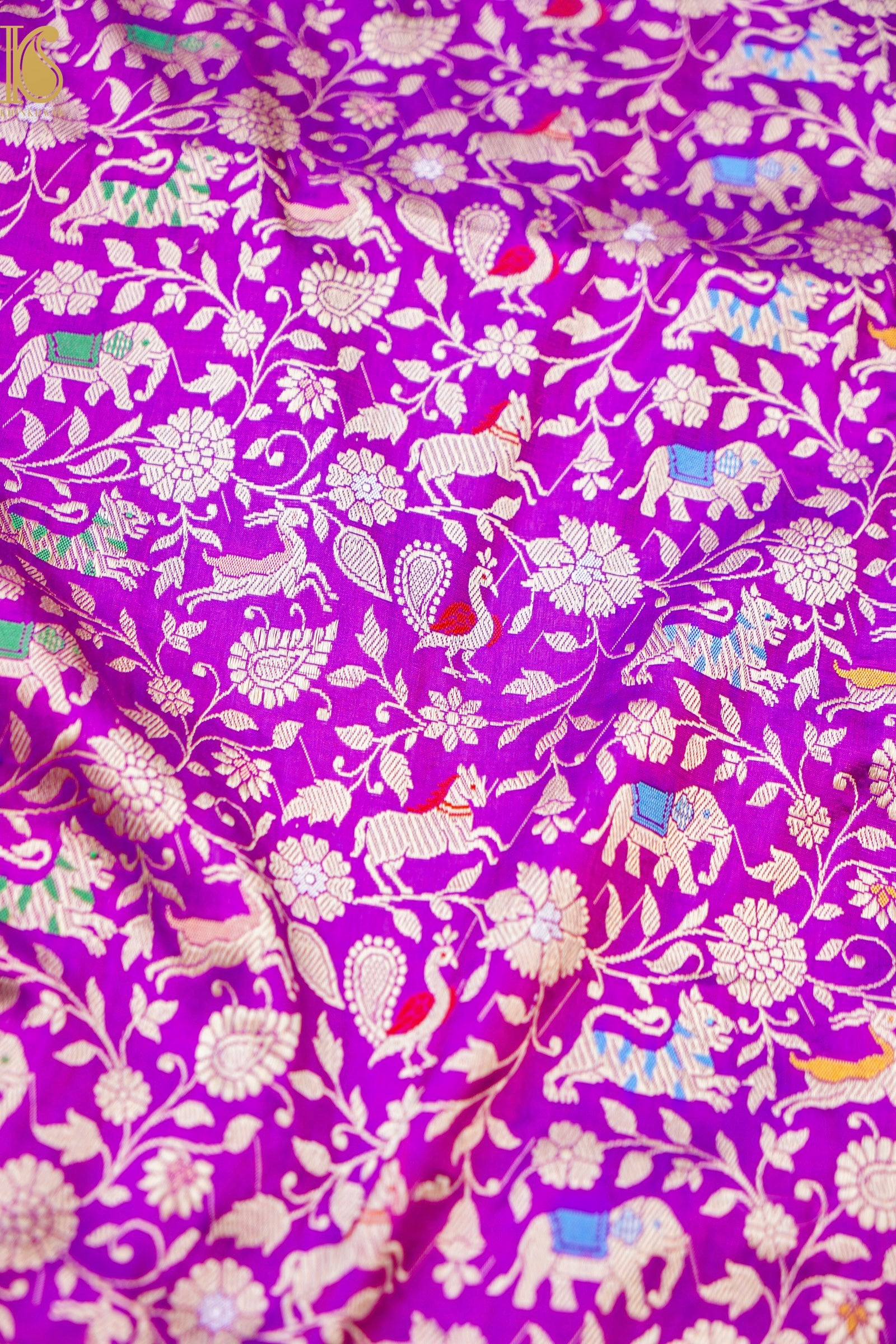 Handwoven Banarasi Katan Silk Shikargah Saree with Contrast Border