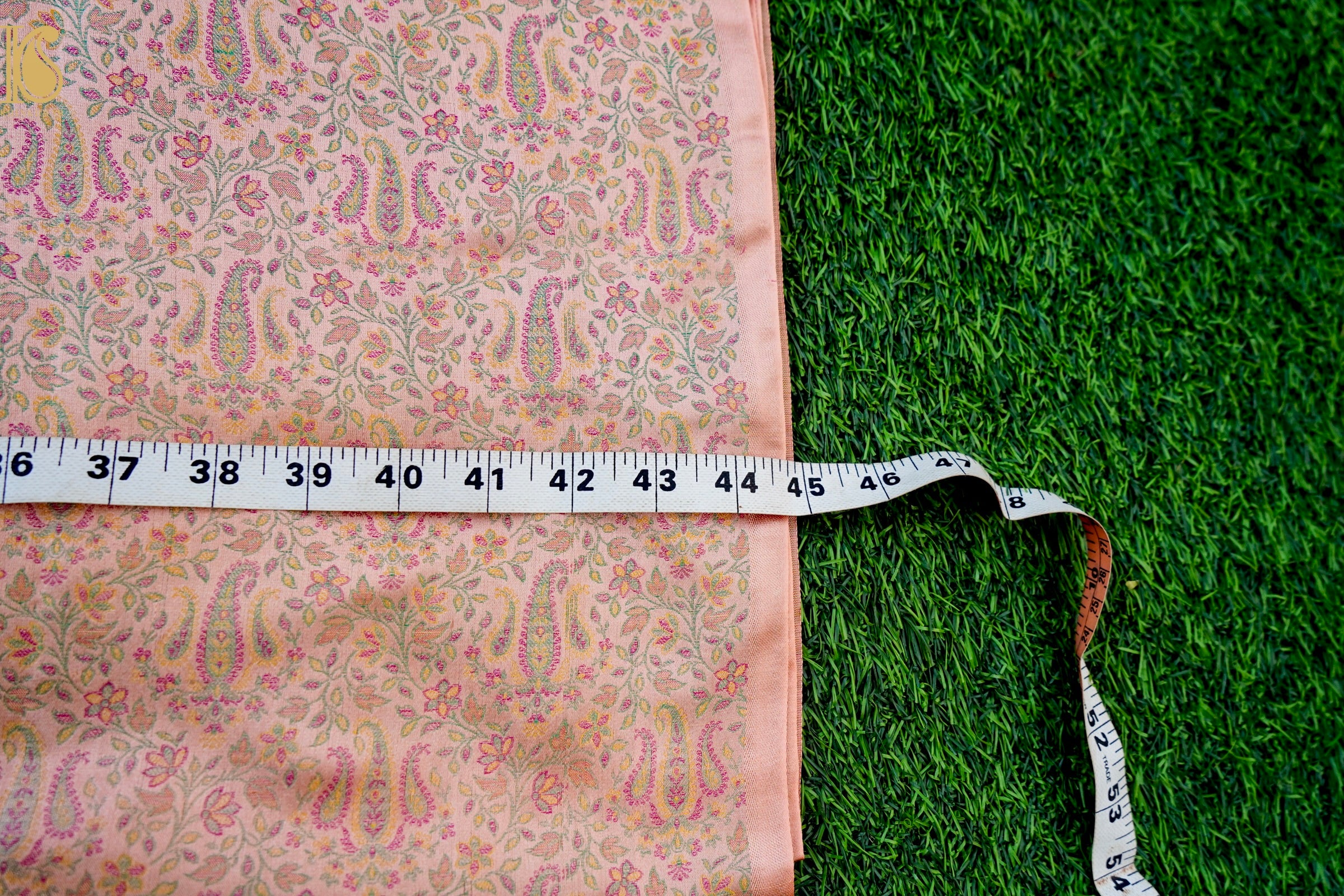 Handloom Banarasi Tanchoi Silk Nawabi Ambi Fabric