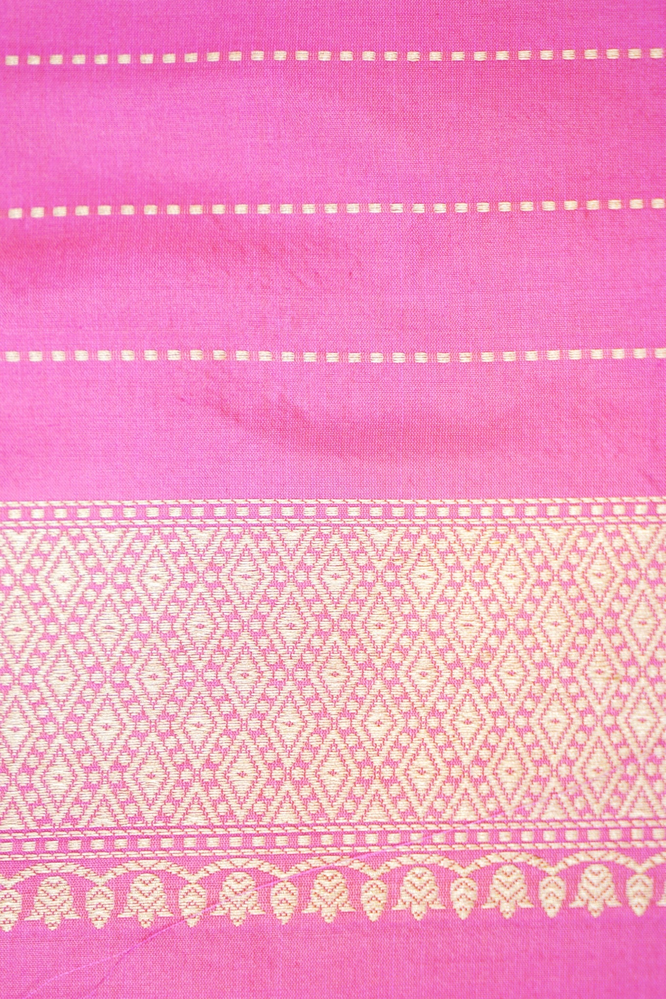 Handloom Banarasi Katan Silk Zari Tanchoi Saree