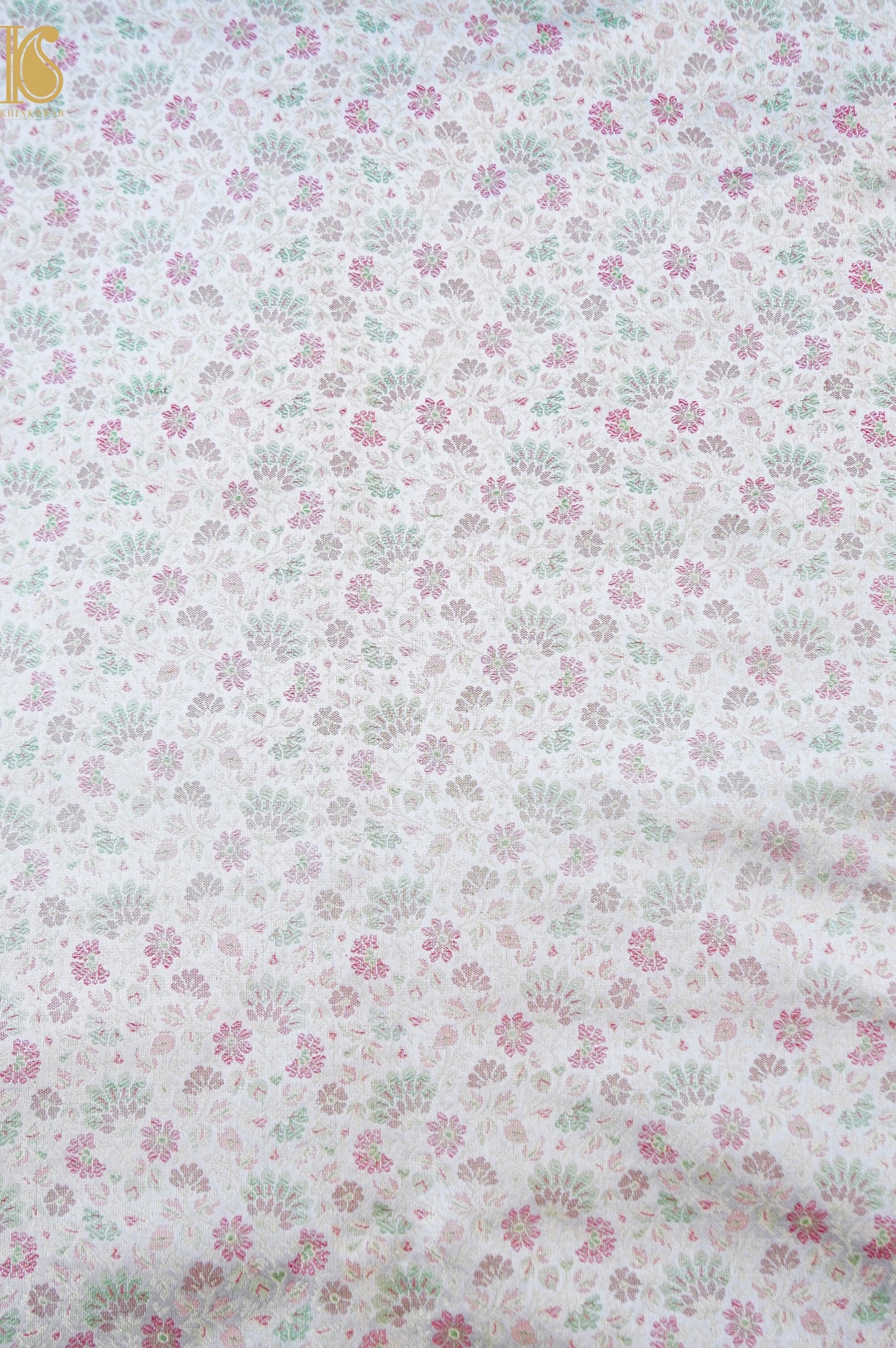 Handloom Banarasi Tanchoi Silk Parizaad Fabric