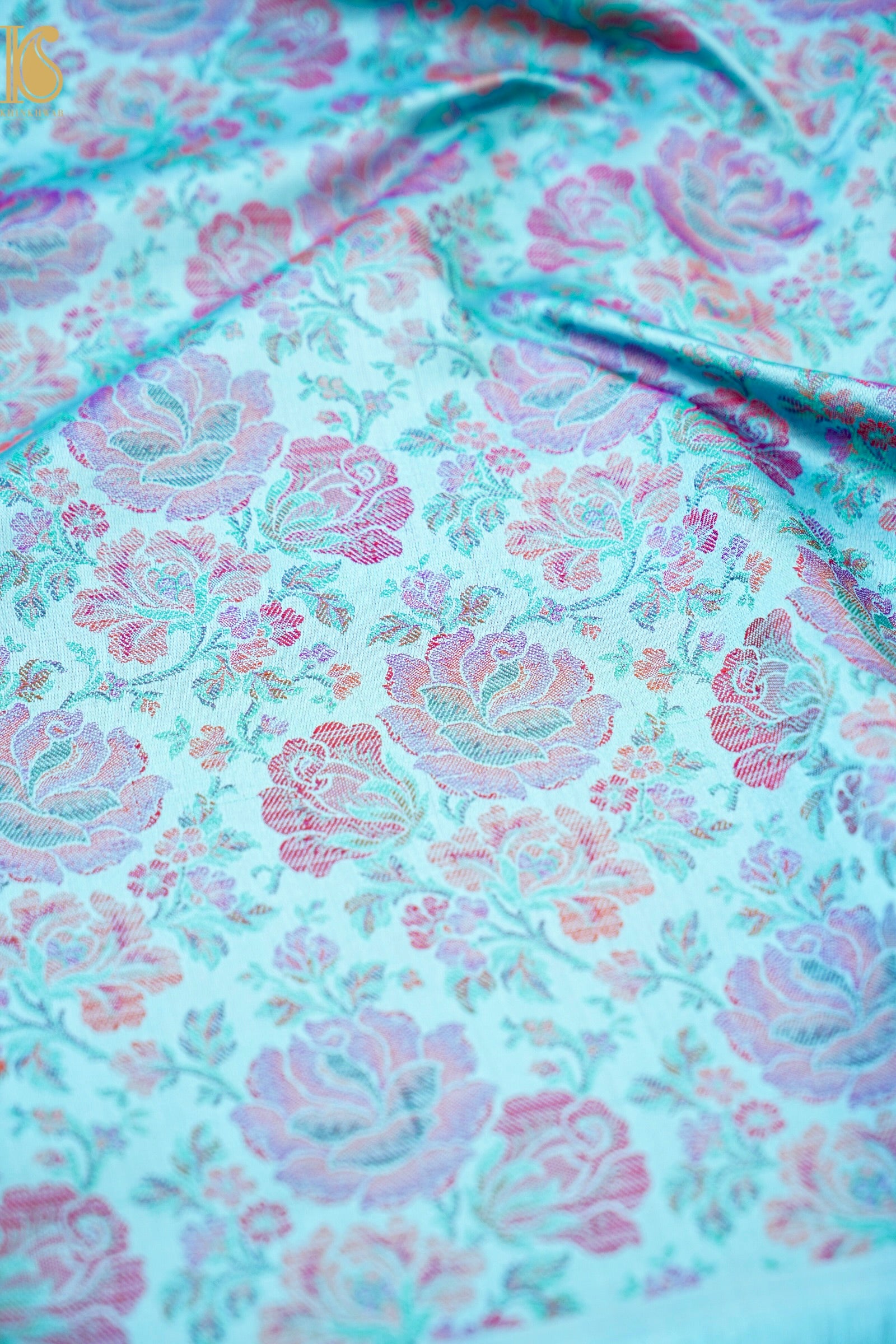 Handloom Banarasi Tanchoi Silk Rose Fabric