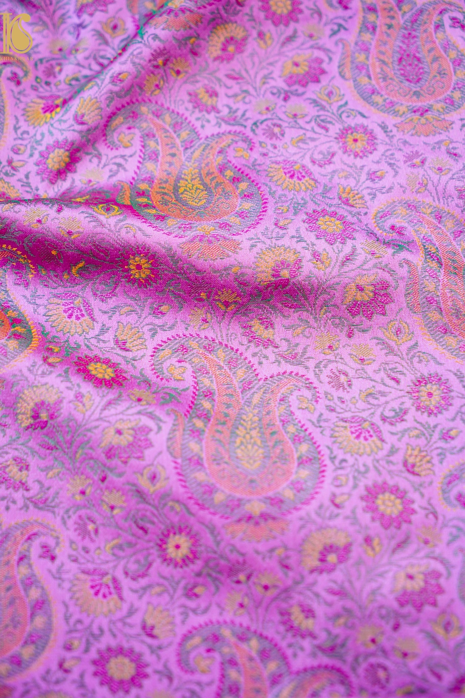 Handloom Banarasi Kalka Ambi Tanchoi Silk Fabric
