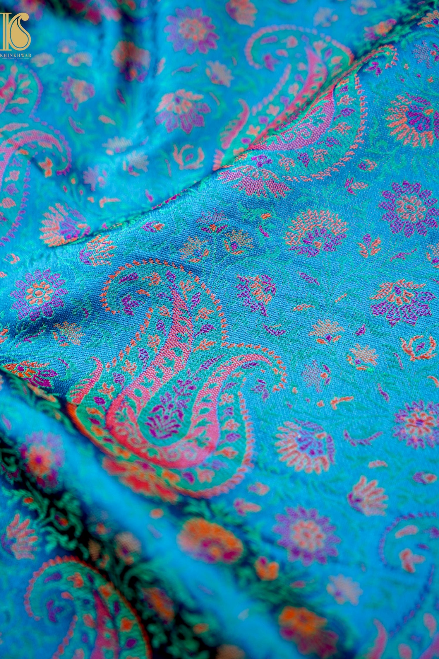 Handloom Banarasi Kalka Ambi Tanchoi Silk Fabric