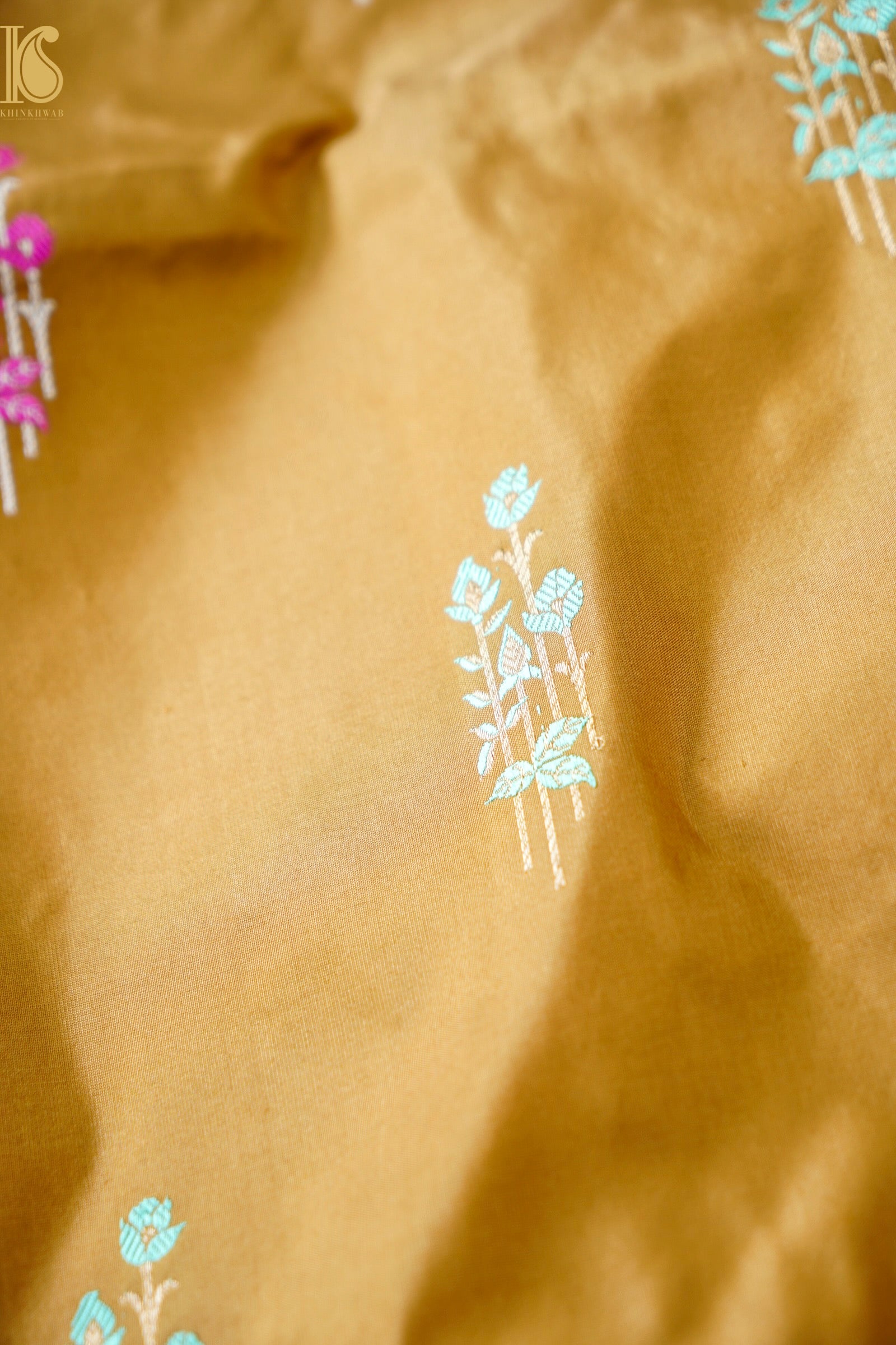 Handloom Banarasi Pure Katan Silk Kadwa Saree