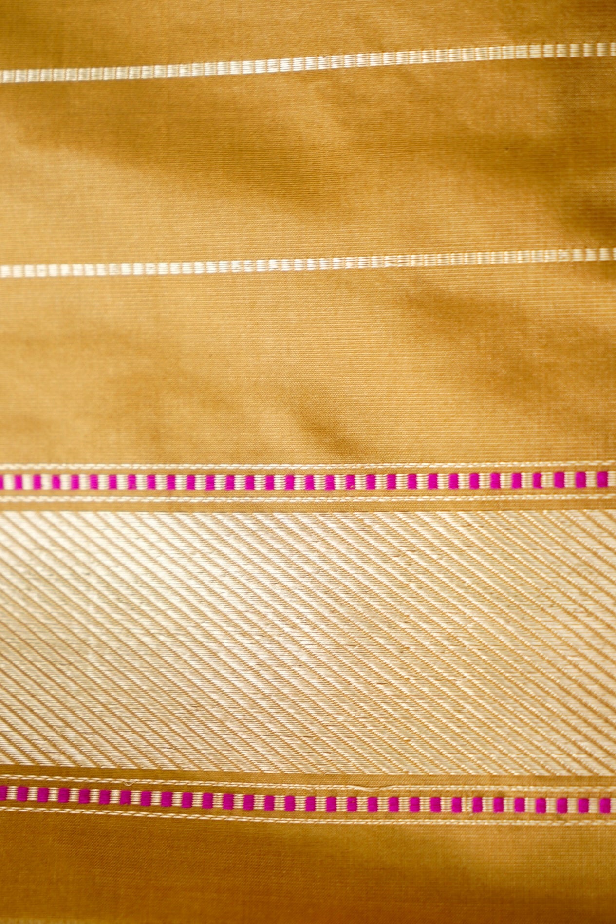 Handloom Banarasi Pure Katan Silk Kadwa Saree