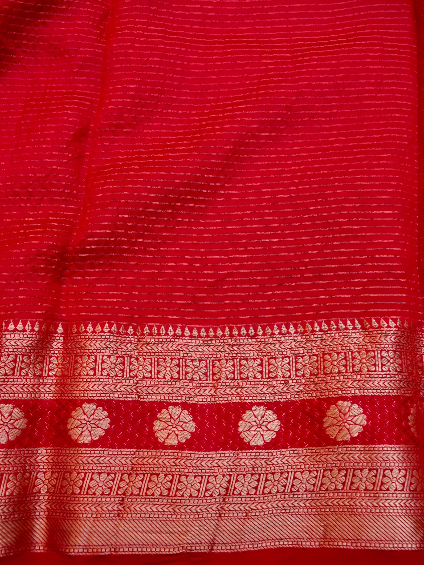 Handloom Dupion Kora Silk Banarasi Check Saree in Red - Khinkhwab