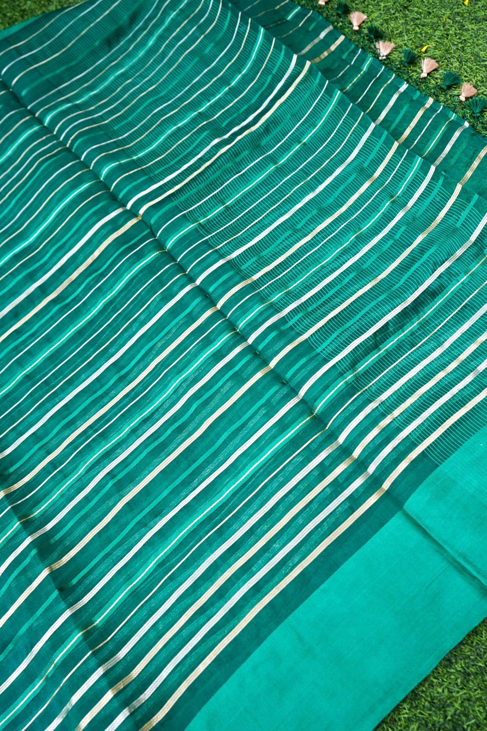 Handloom Kora Silk Banarasi Striped Saree in Green - Khinkhwab