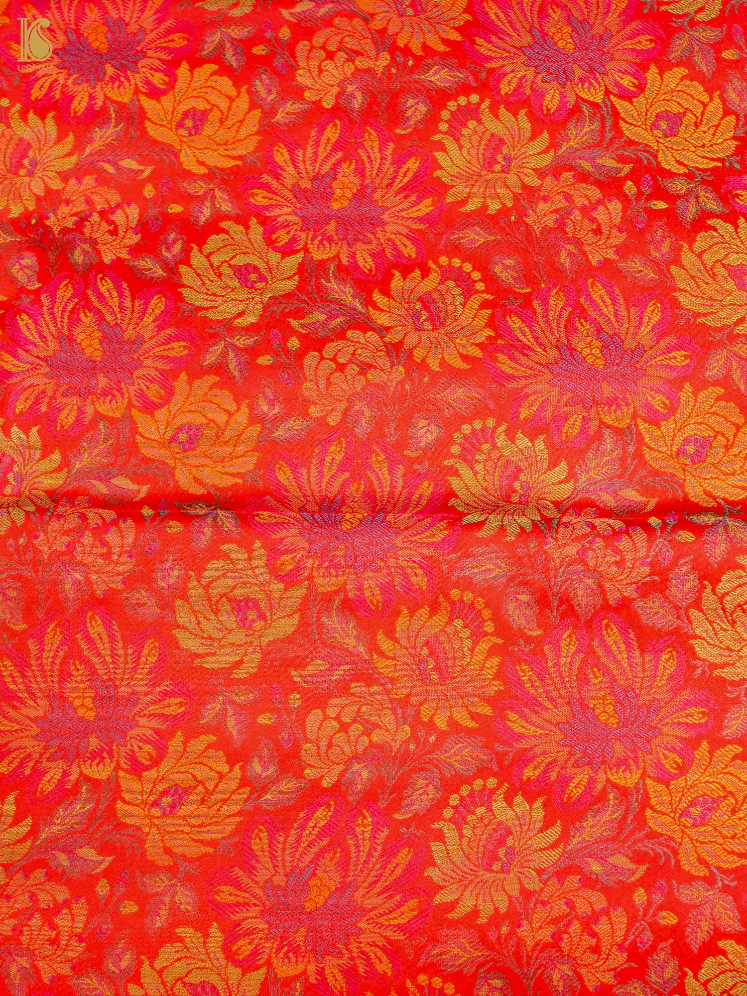 Handloom Banarasi Tanchoi Silk Dahlia Fabric