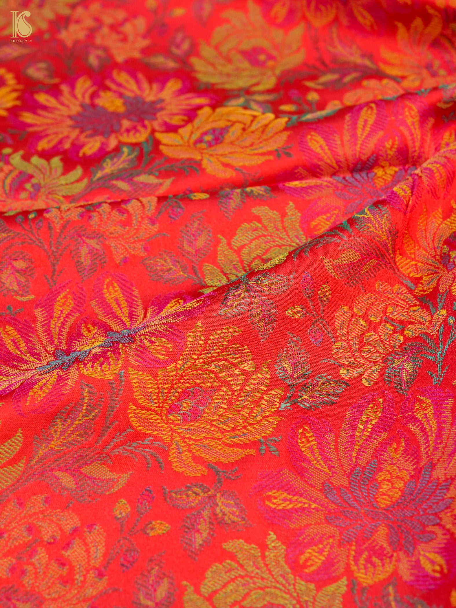 Handloom Banarasi Tanchoi Silk Dahlia Fabric