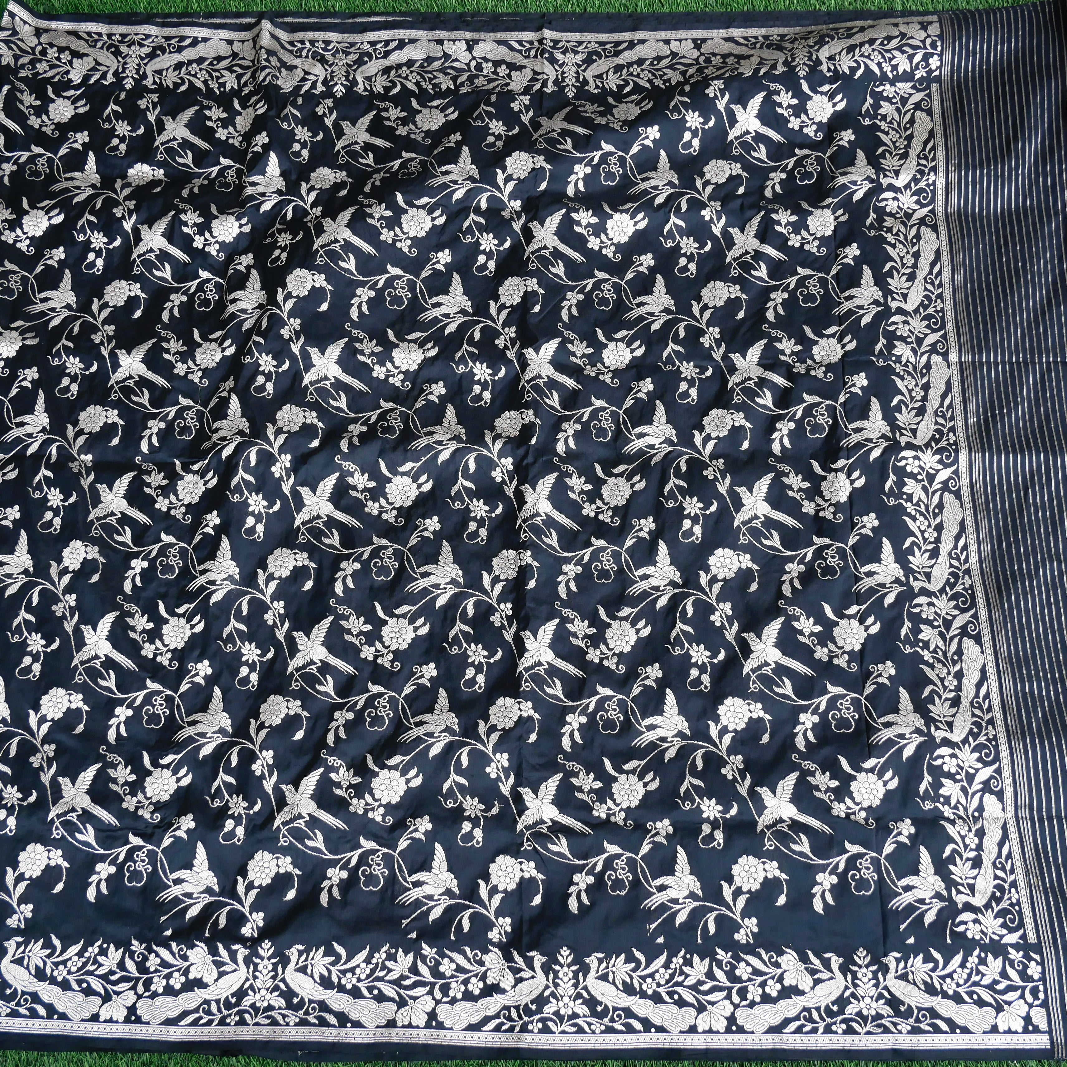 Black Pure Katan Silk Handwoven Banarasi Bird Saree - Khinkhwab