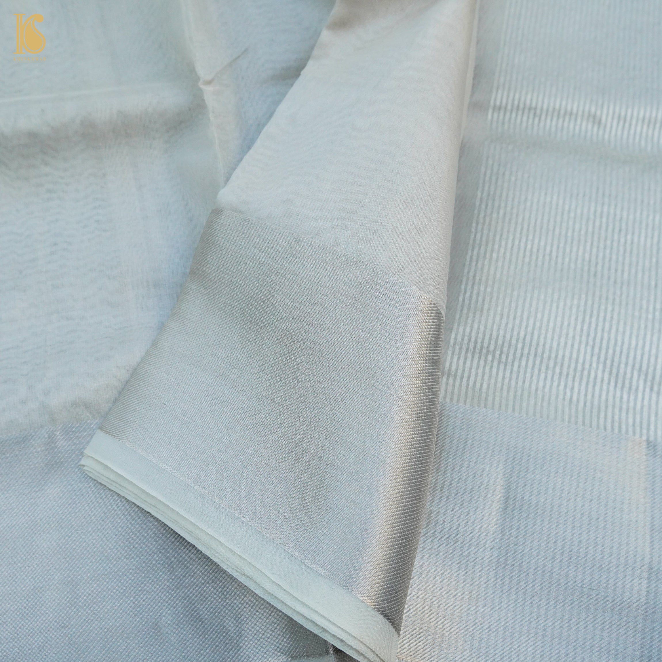 Silver Pure Tissue Silk Handwoven Banarasi Saree - Khinkhwab