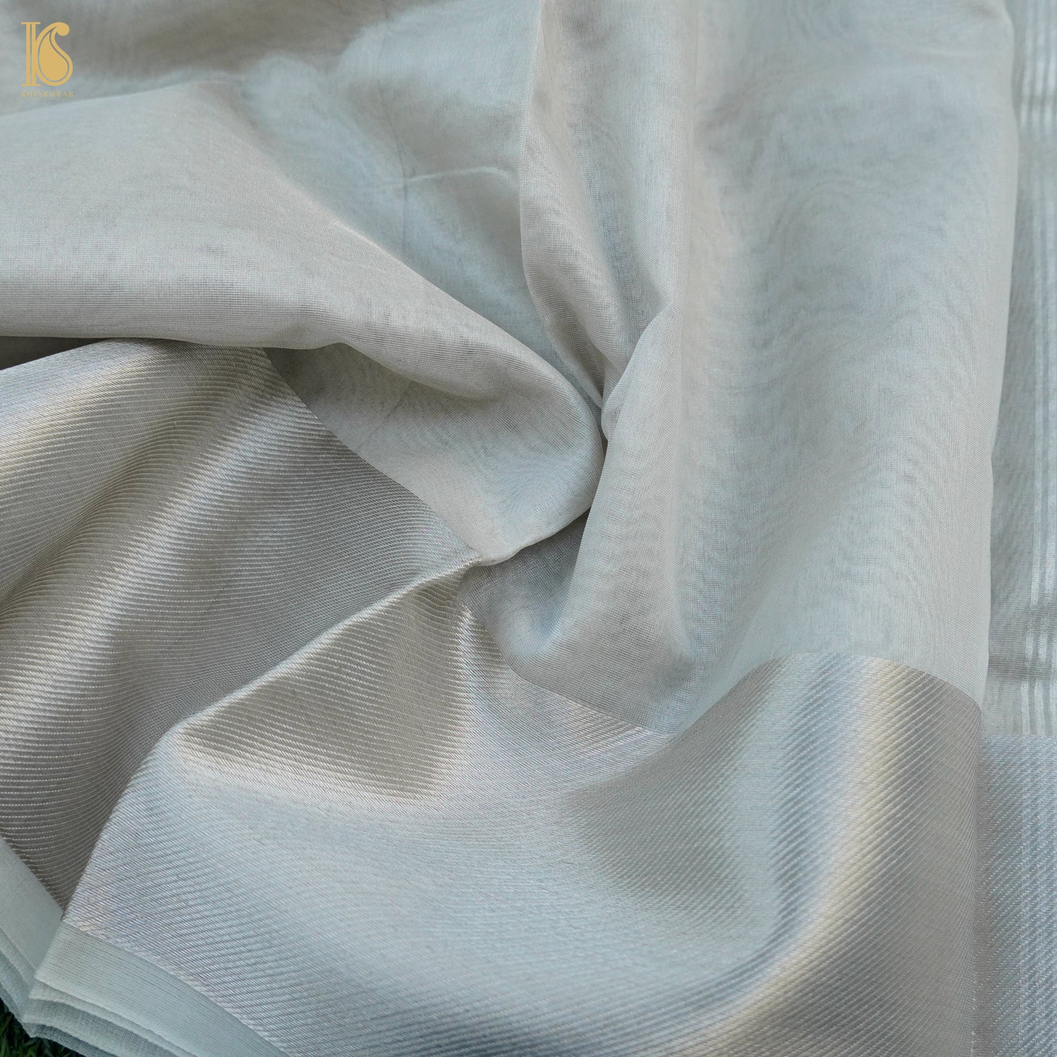 Silver Pure Tissue Silk Handwoven Banarasi Saree - Khinkhwab