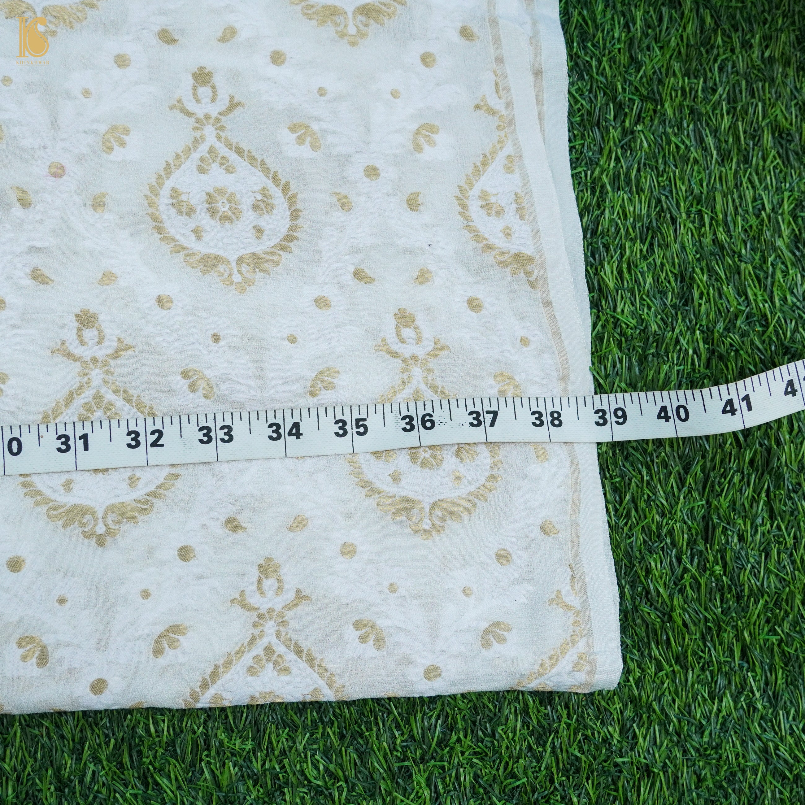 Handwoven White Pure Cotton Silk Banarasi Dyeable Fabric - Khinkhwab