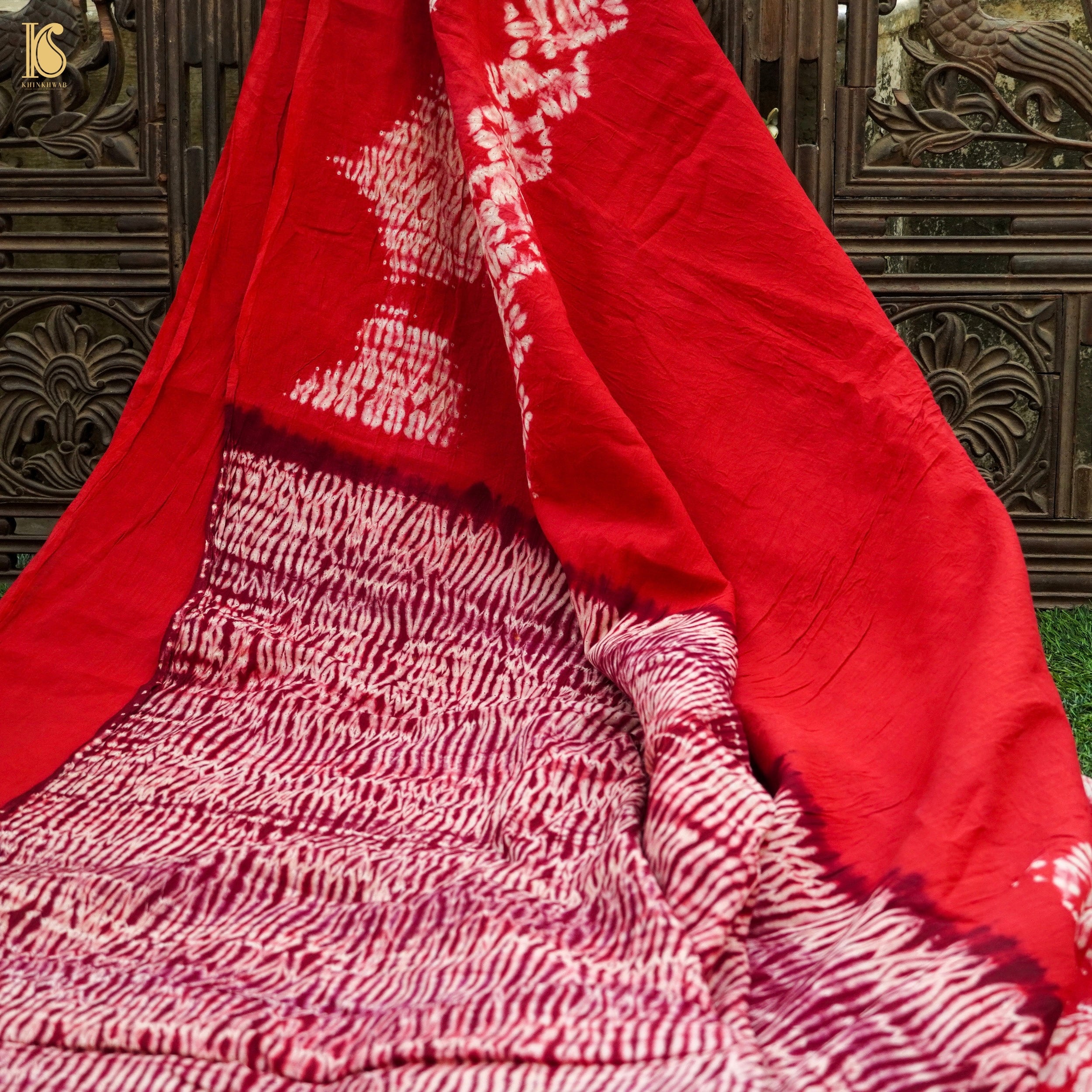 Red Pure Mul Cotton Shibori Saree - Khinkhwab