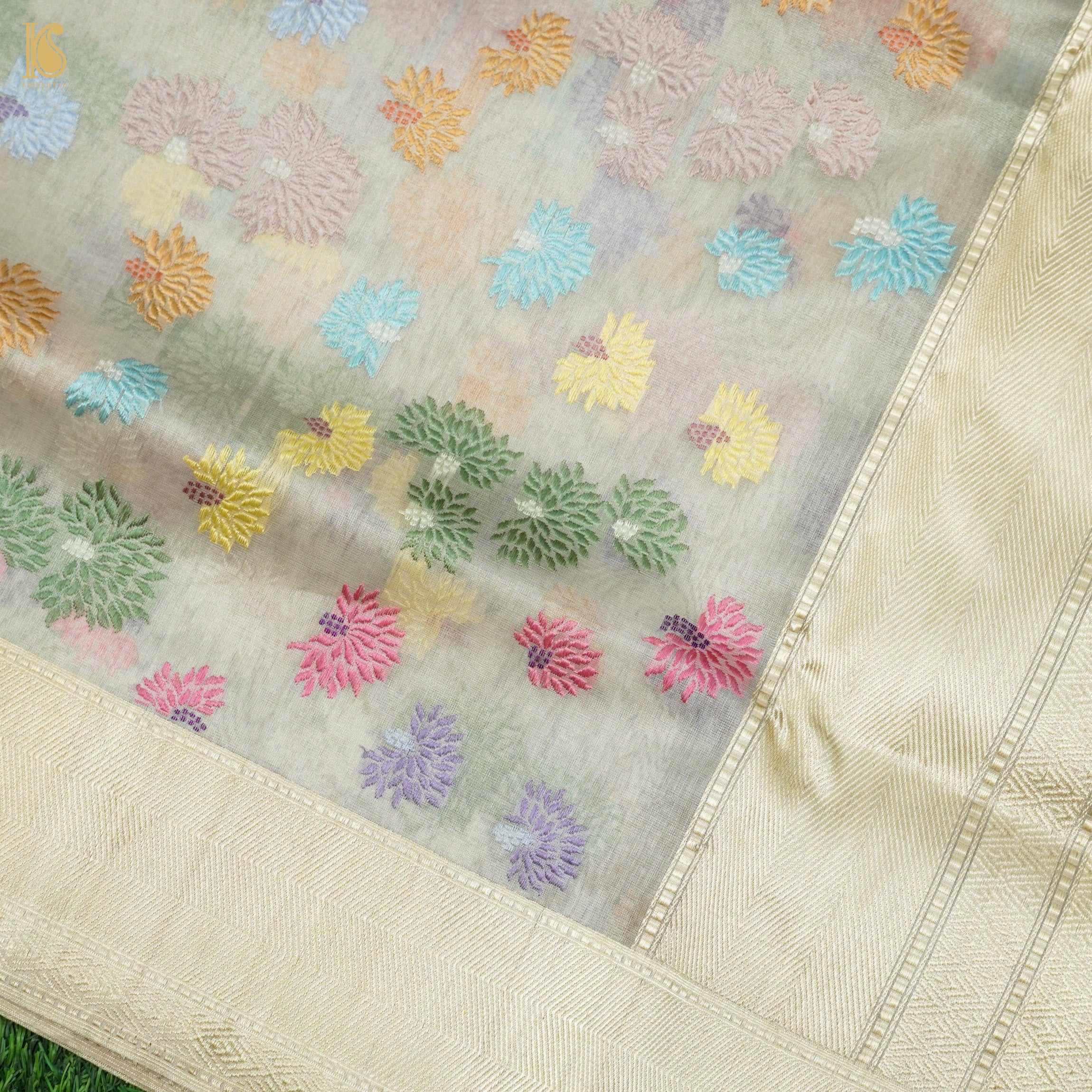 Silver Sand Pure Banarasi Kora by Tissue Kadwa Jaal Saree - Khinkhwab