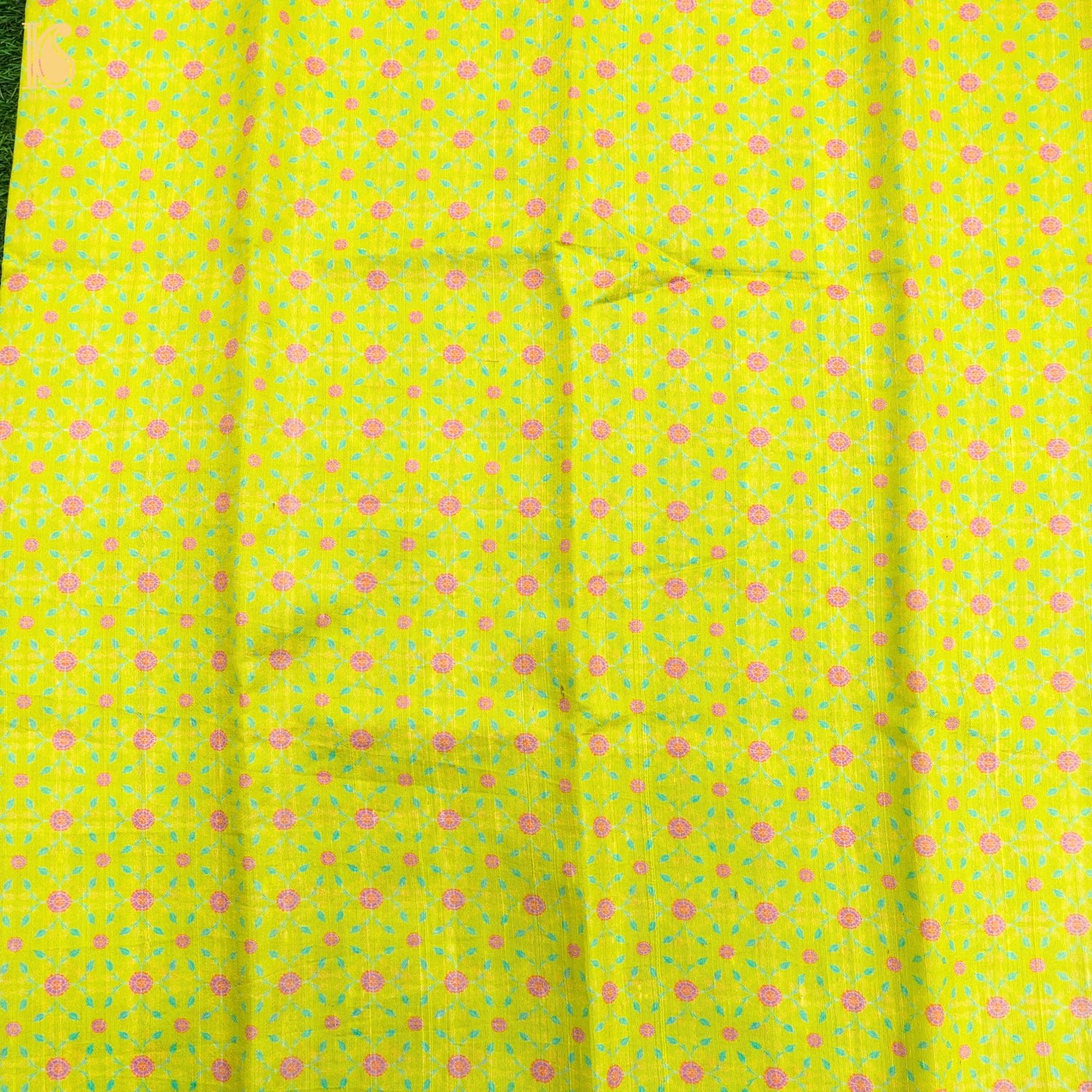 KARANFİL -Barberry Green Pure Raw Silk Print Fabric - Khinkhwab