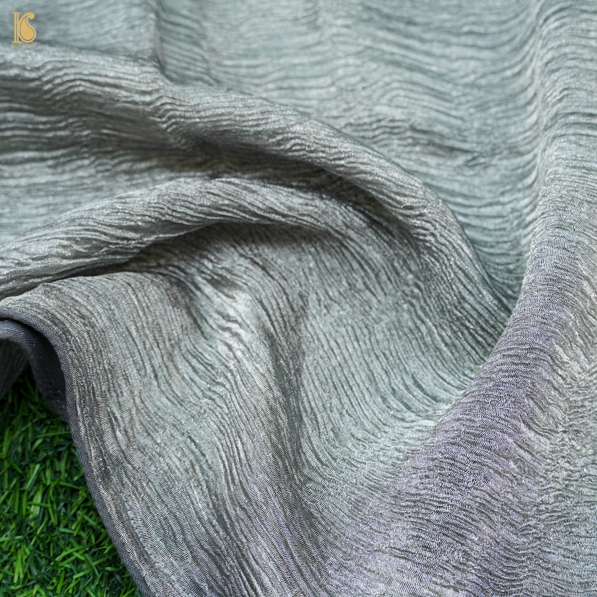 Submarine Grey Wrinkle Pure Tissue Silk Dupatta - Khinkhwab