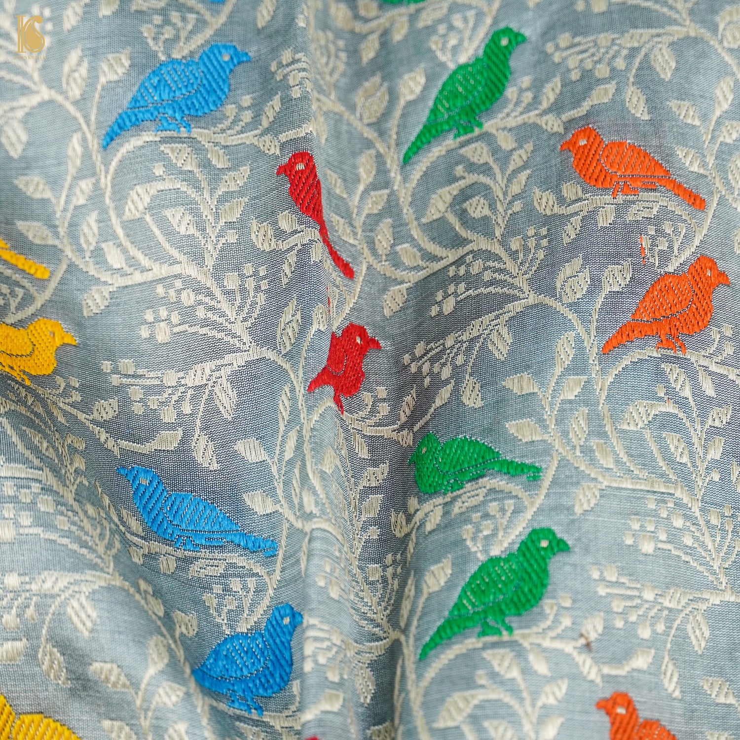 Handwoven Grey Pure Katan Silk Banarasi Birds Fabric - Khinkhwab