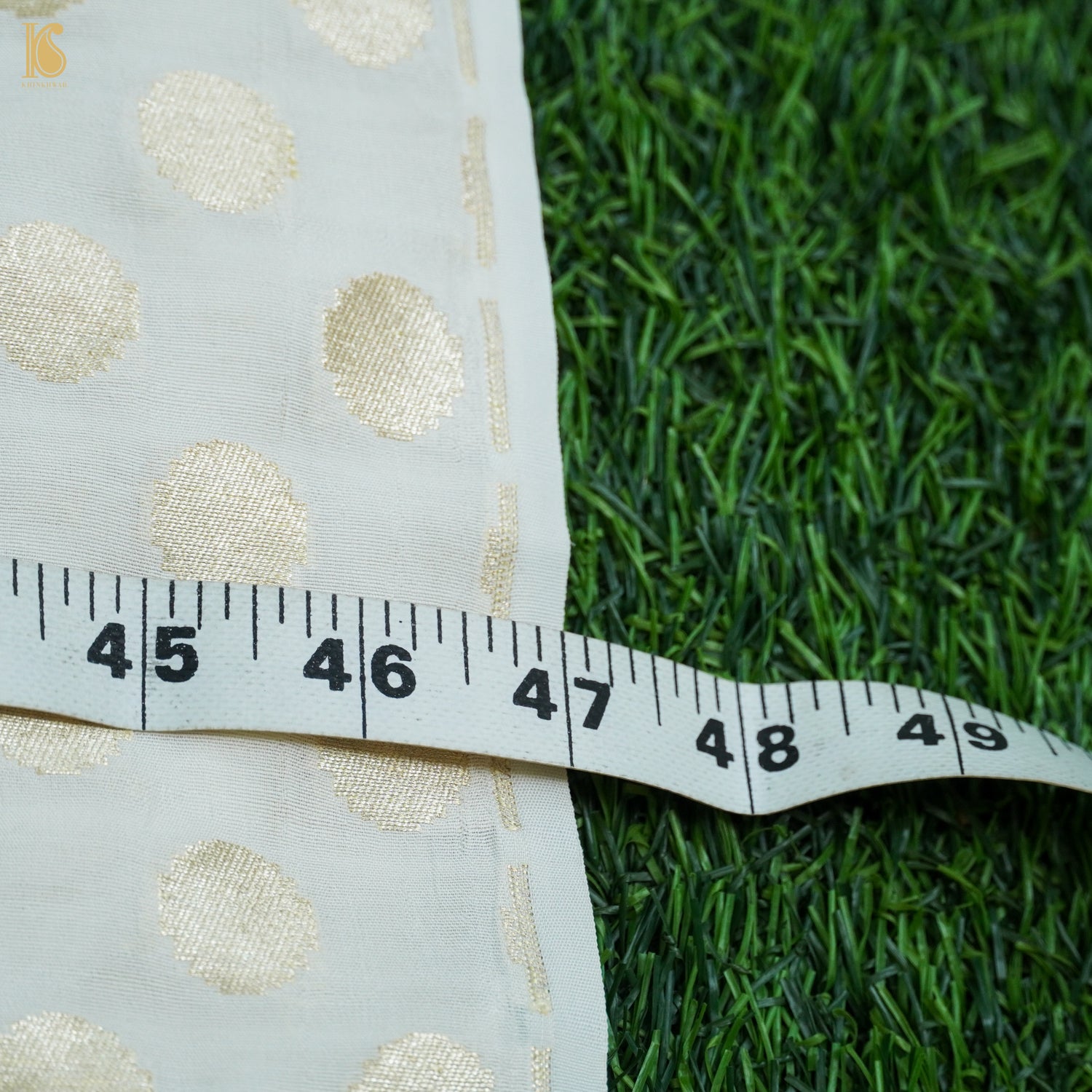 Pure Chiniya Silk Handloom Banarasi Ashrafi Boota Fabric - Khinkhwab