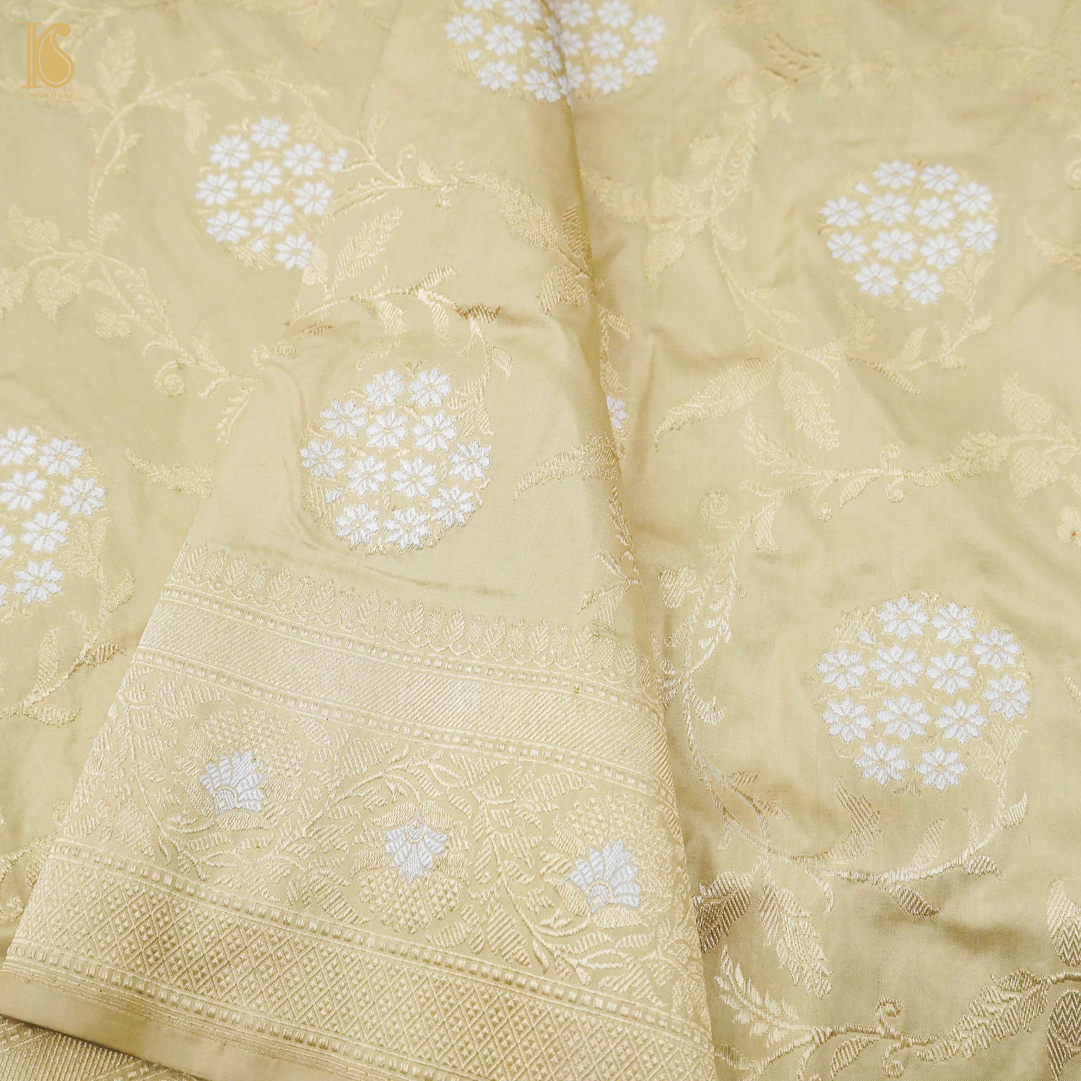 White Pure Katan Silk Handloom Kadwa Banarasi Saree - Khinkhwab