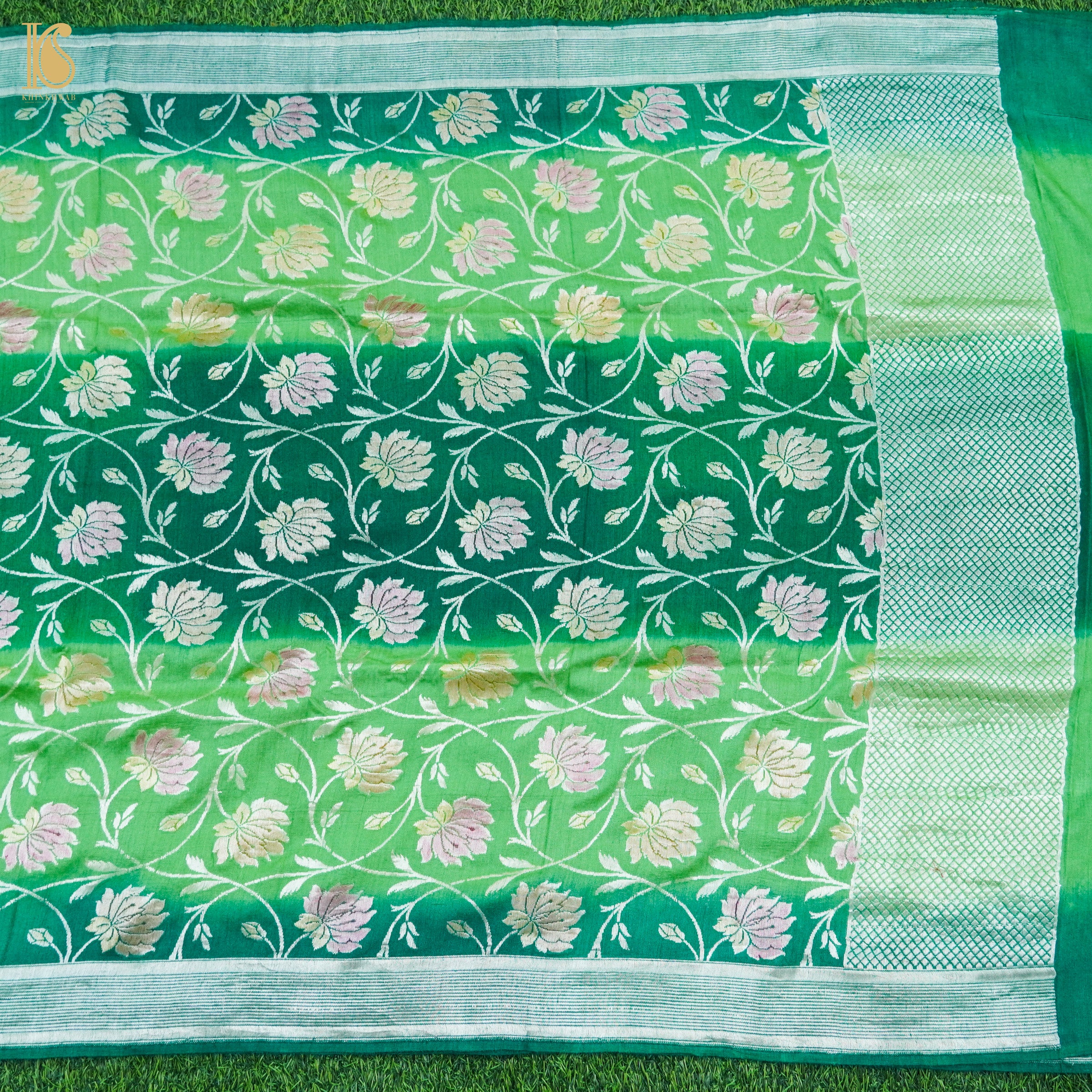 Fern Green Banarasi Moonga Silk Dupatta with Hand Brush - Khinkhwab