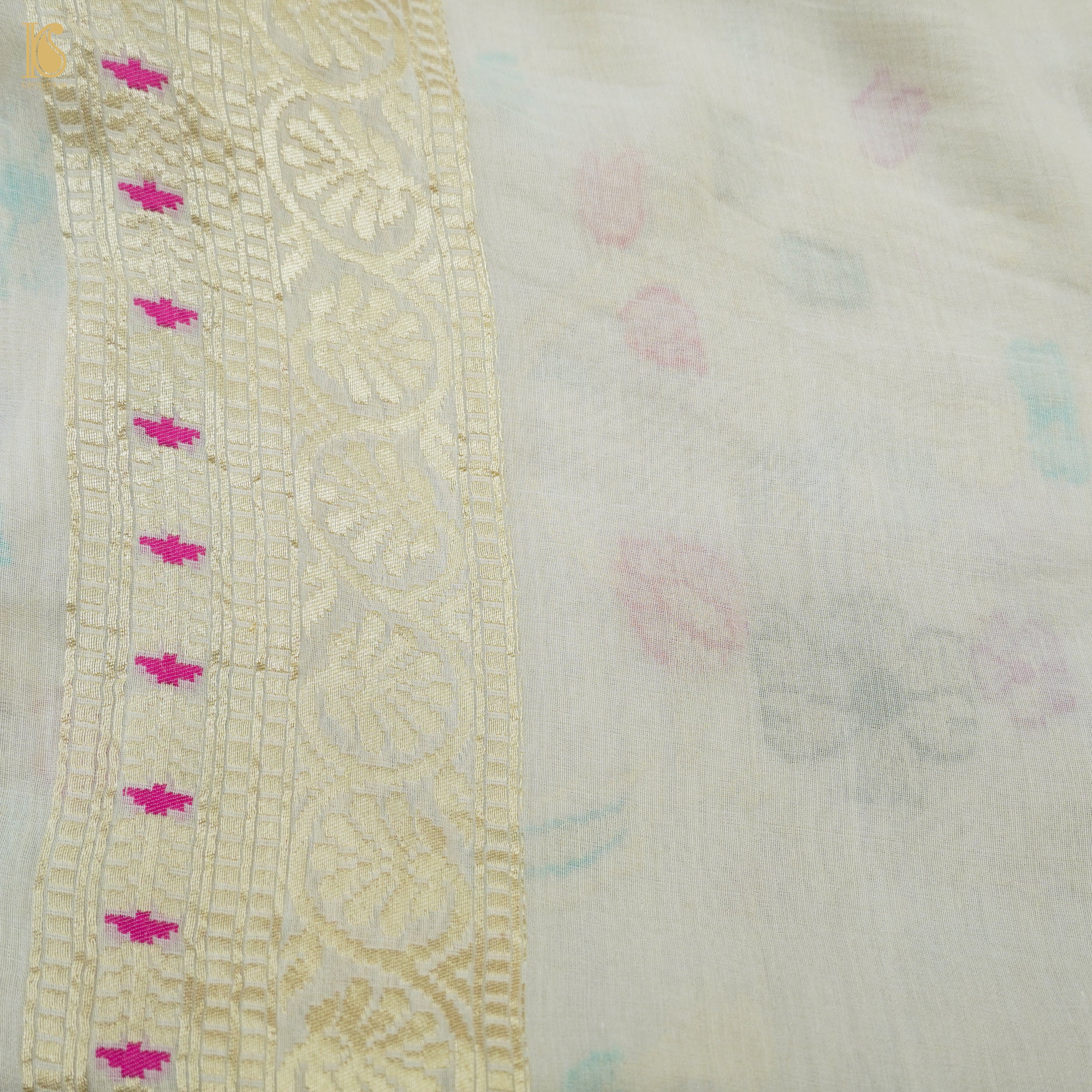 Preorder : Off White Pure Moonga Silk Banarasi Meenakari Saree - Khinkhwab