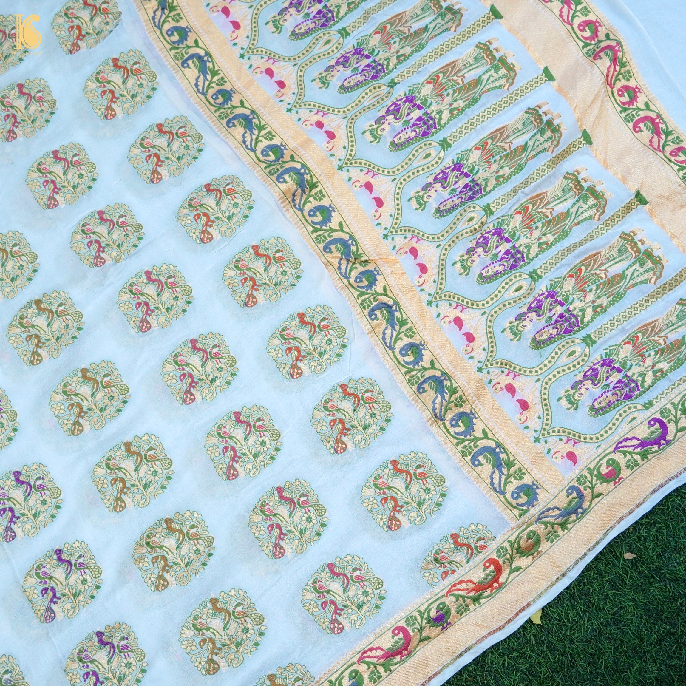White Georgette Handloom Banarasi Shikargah Dupatta - Khinkhwab