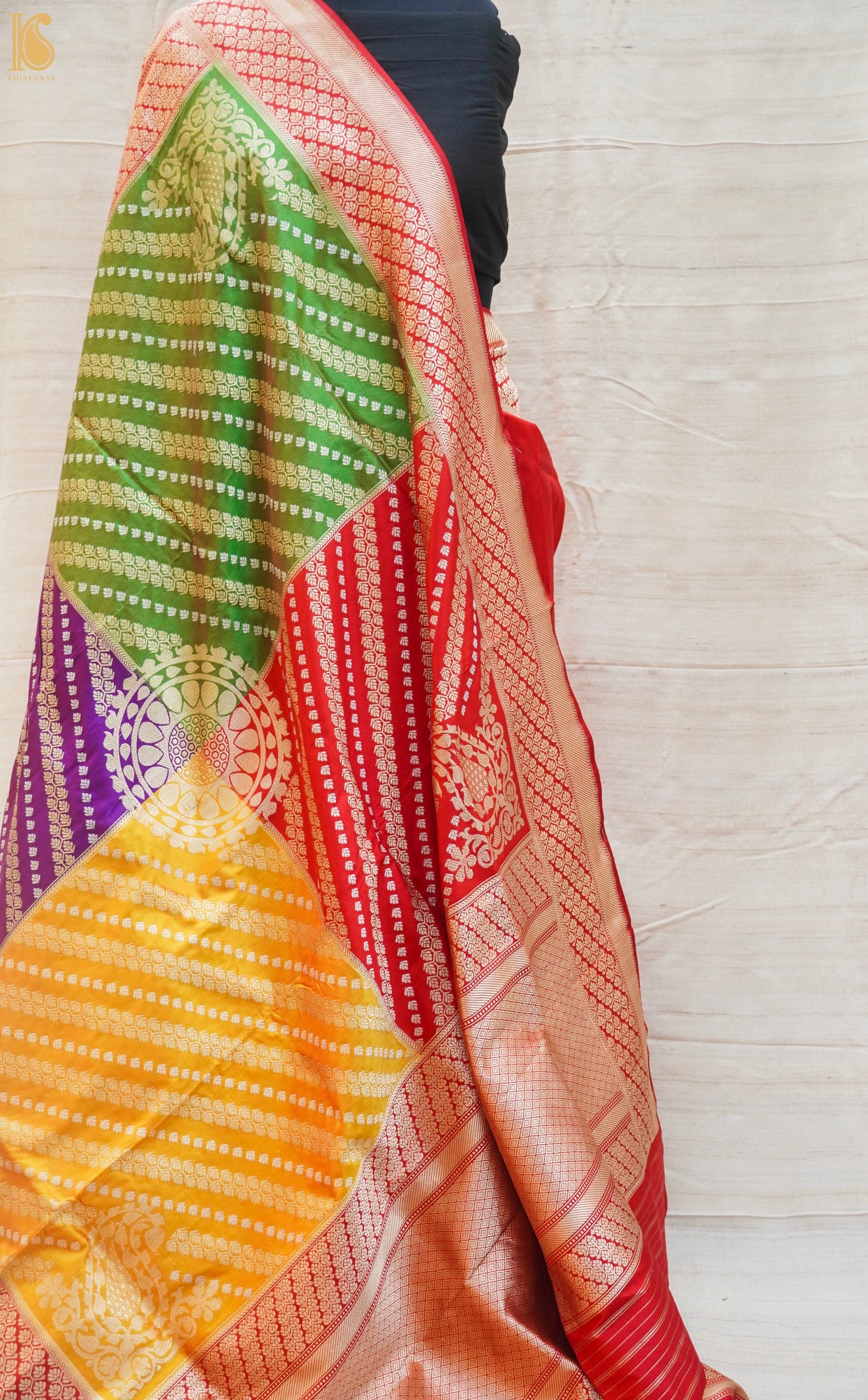 Red Handwoven Pure Katan Silk Chauki Rangkat Banarasi Saree - Khinkhwab