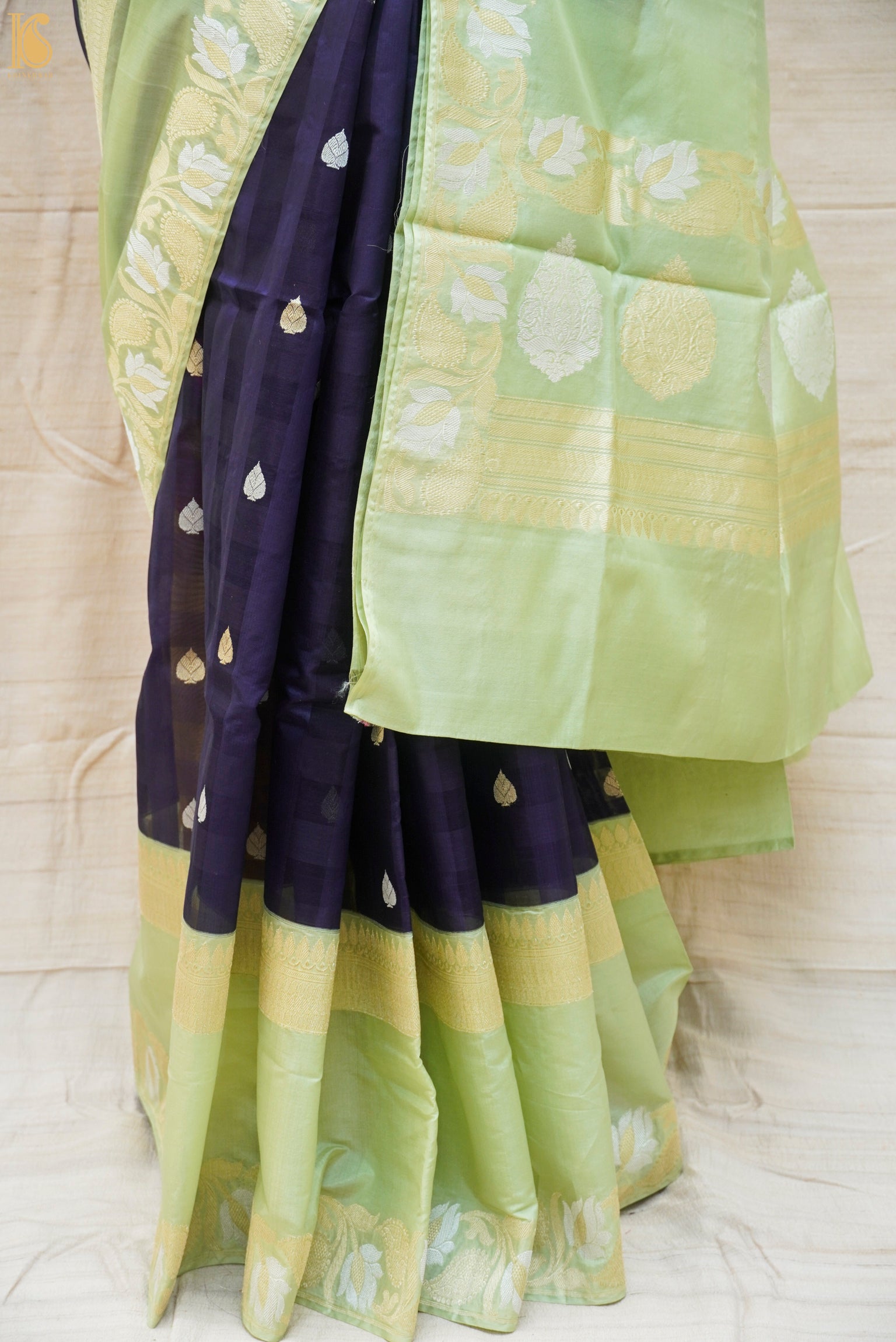 Meteorite Blue Kora Handloom Banarasi Saree with Green Katan Border - Khinkhwab