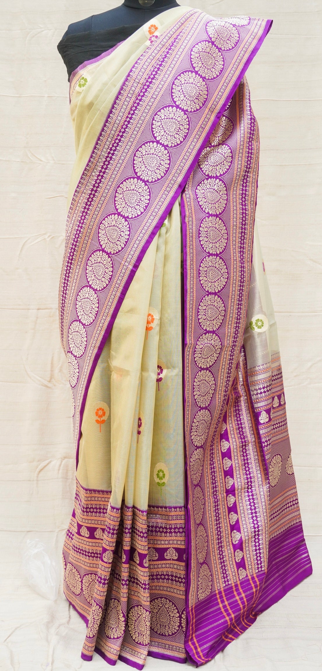 Handloom Banarasi Kora by Tissue Kadwa Green White Saree - Khinkhwab