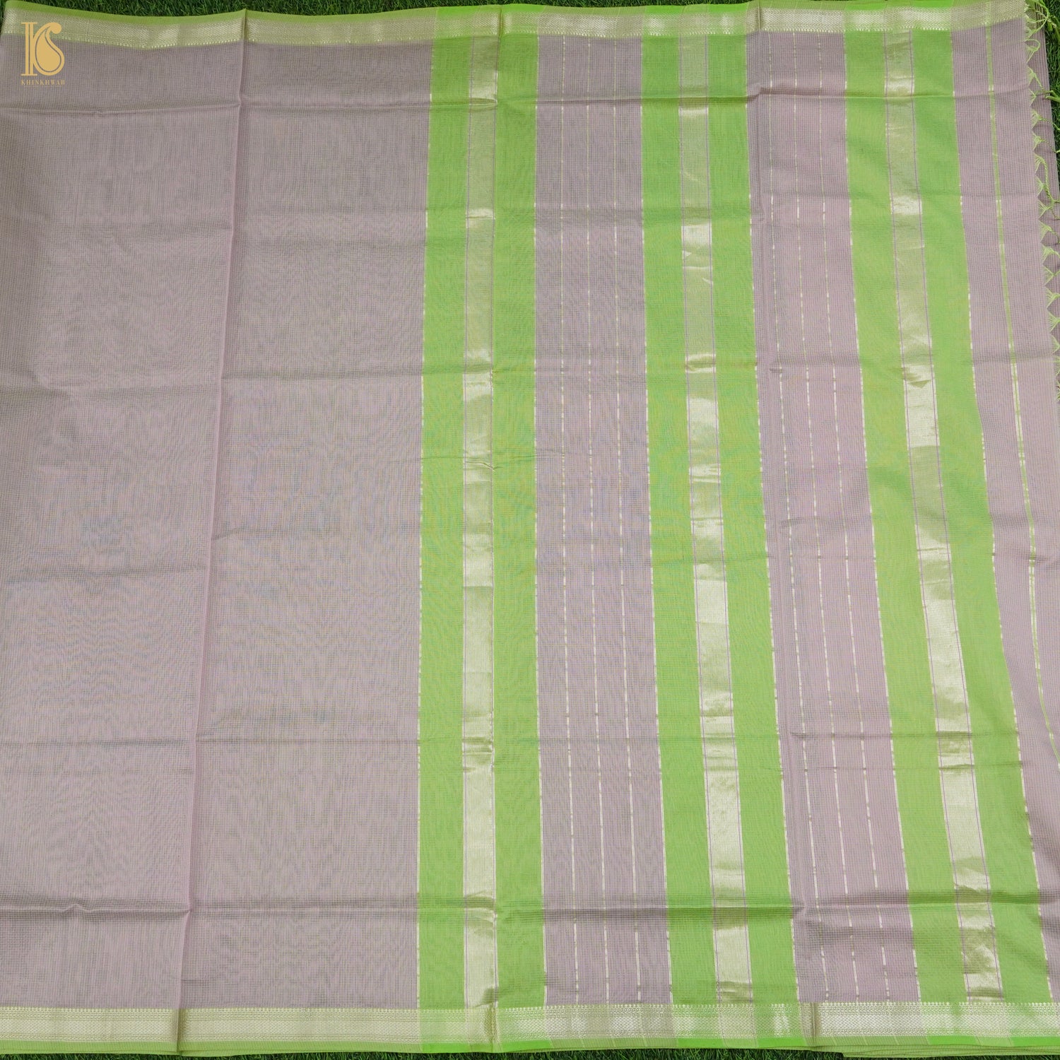 Beige & Green Handwoven Pure Cotton Silk Maheshwari Saree - Khinkhwab