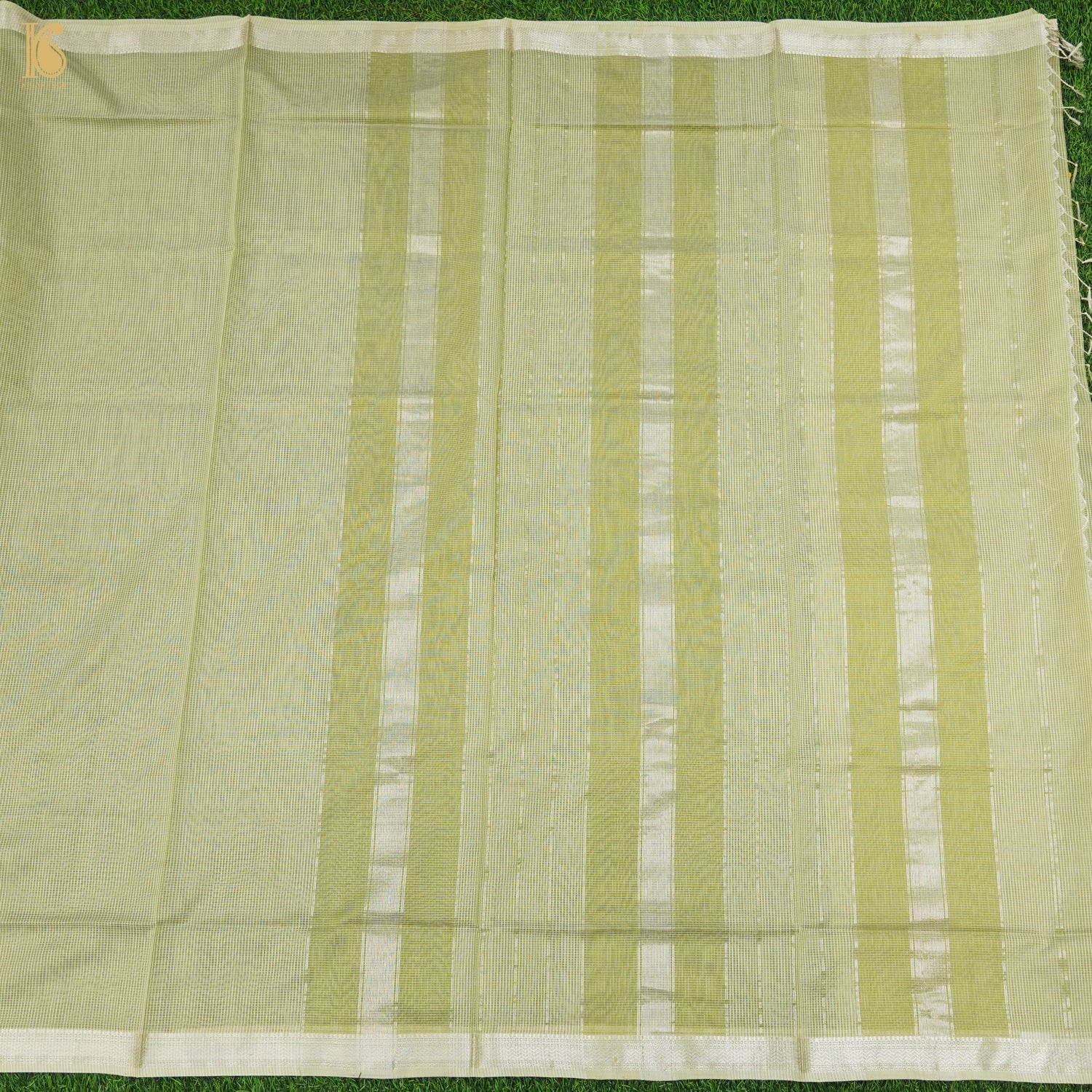 Gimblet Green Handwoven Pure Cotton Silk Maheshwari Saree - Khinkhwab