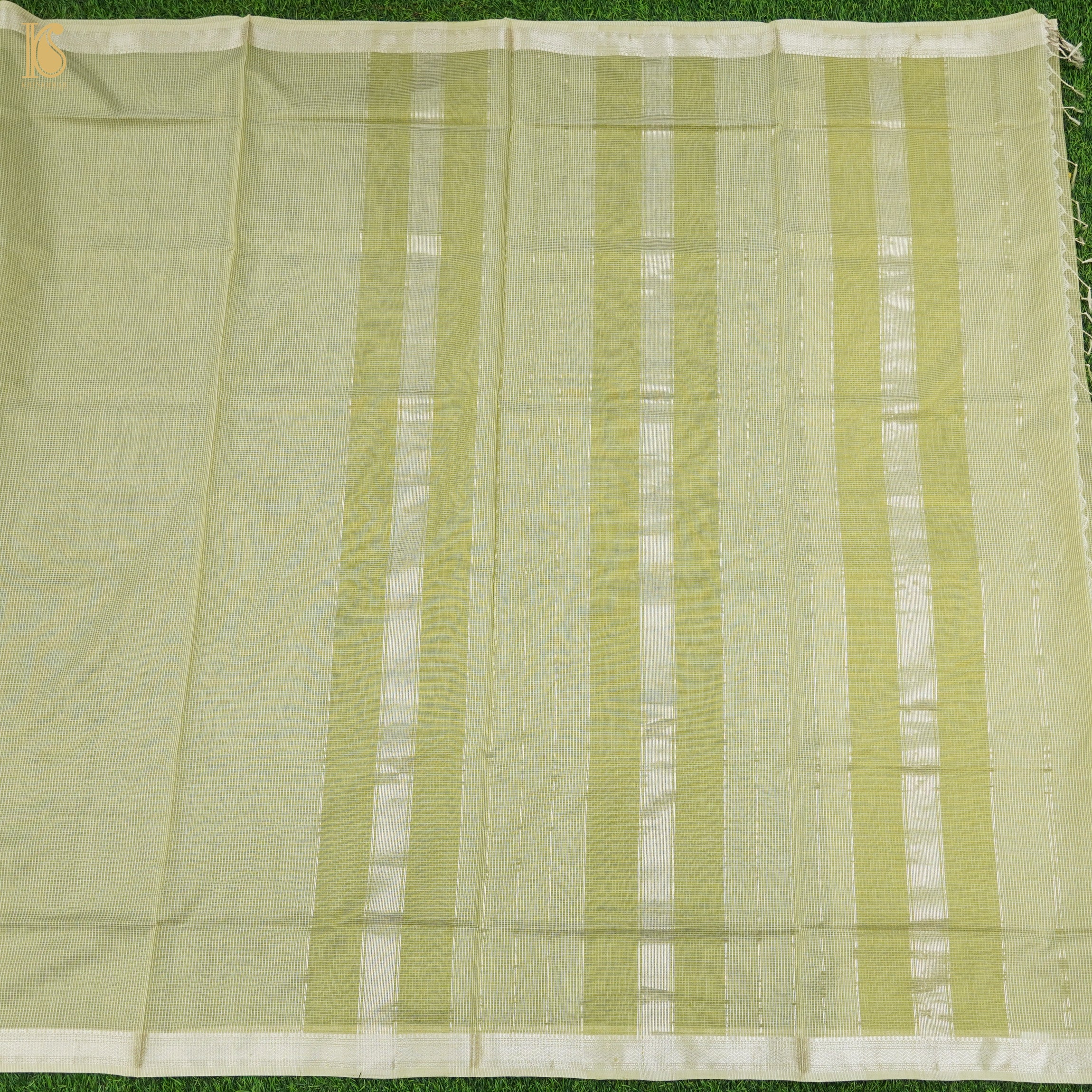 Gimblet Green Handwoven Pure Cotton Silk Maheshwari Saree - Khinkhwab