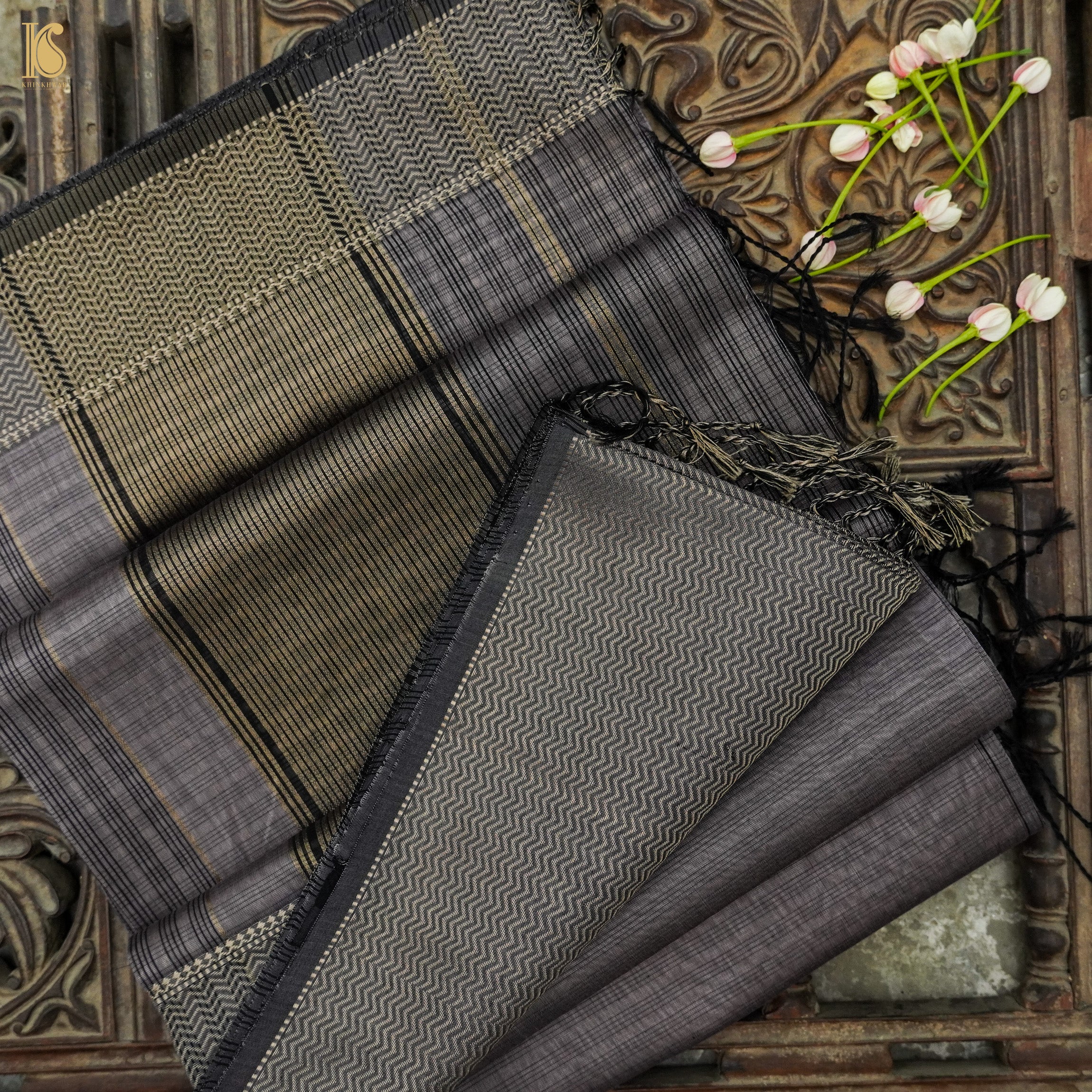 Grey Handwoven Pure Cotton Silk Maheshwari Saree - Khinkhwab