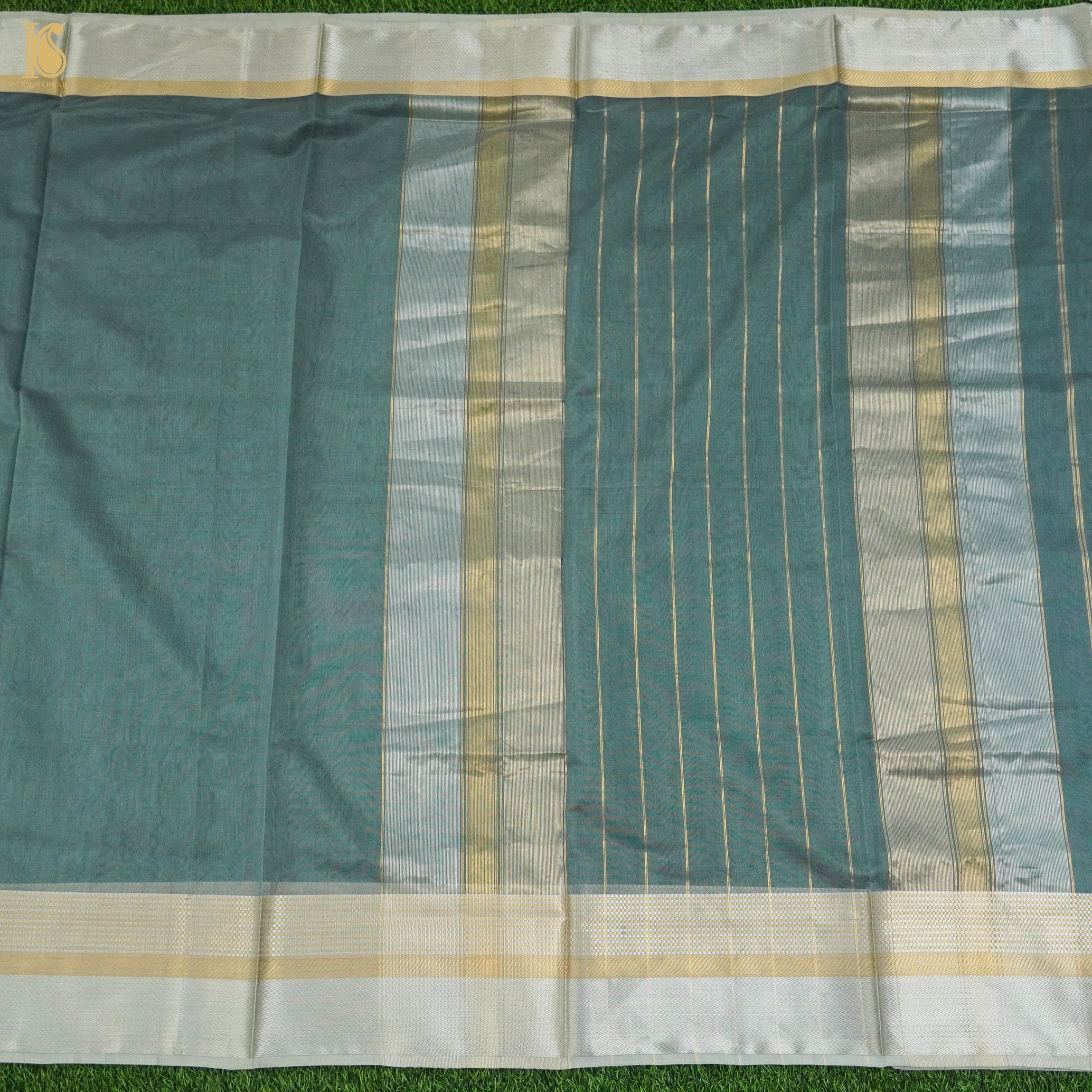 Breaker Bay Grey Handwoven Pure Cotton Silk Maheshwari Saree - Khinkhwab