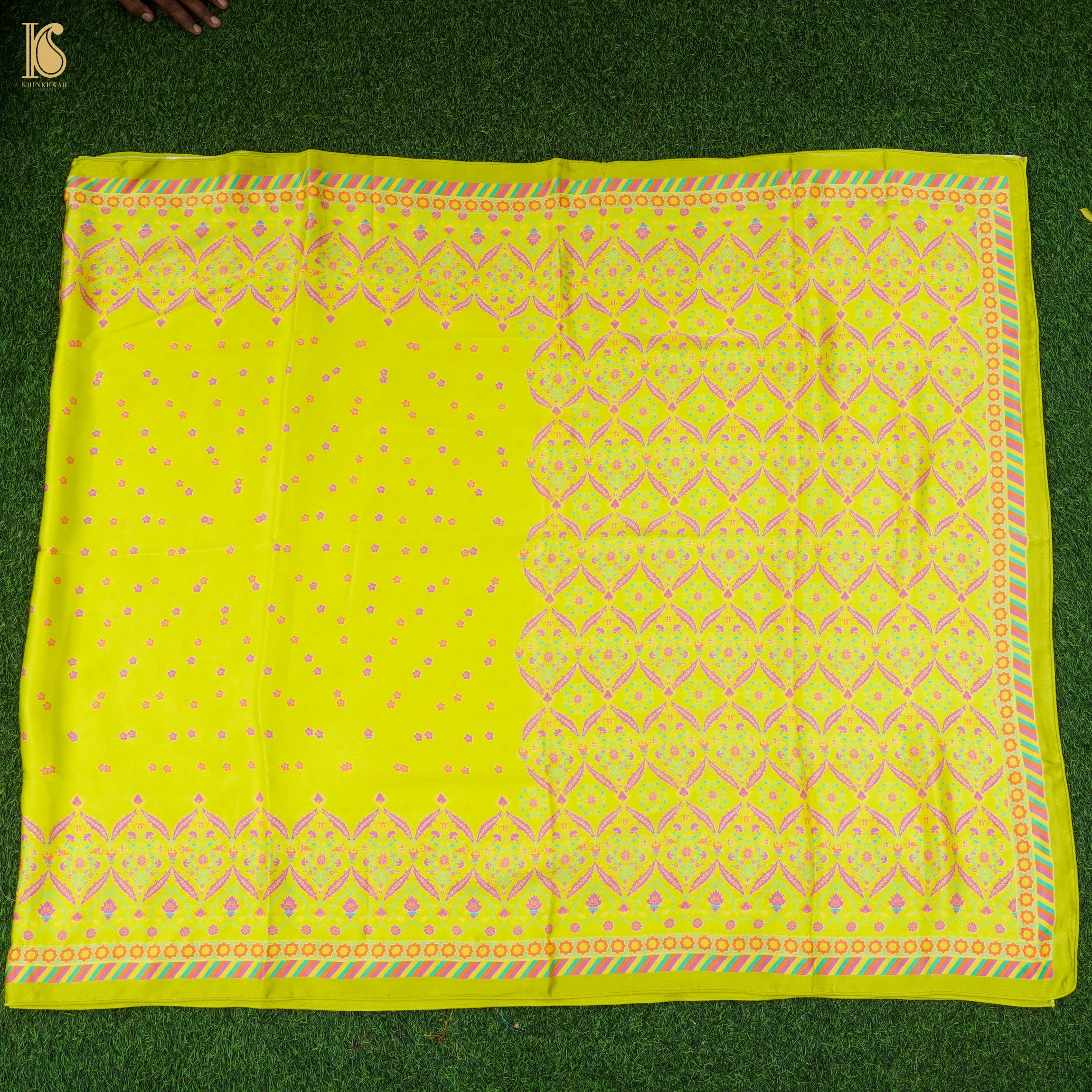 NERGİS - Bird Flower Green Pure Sateen Silk Print Saree - Khinkhwab