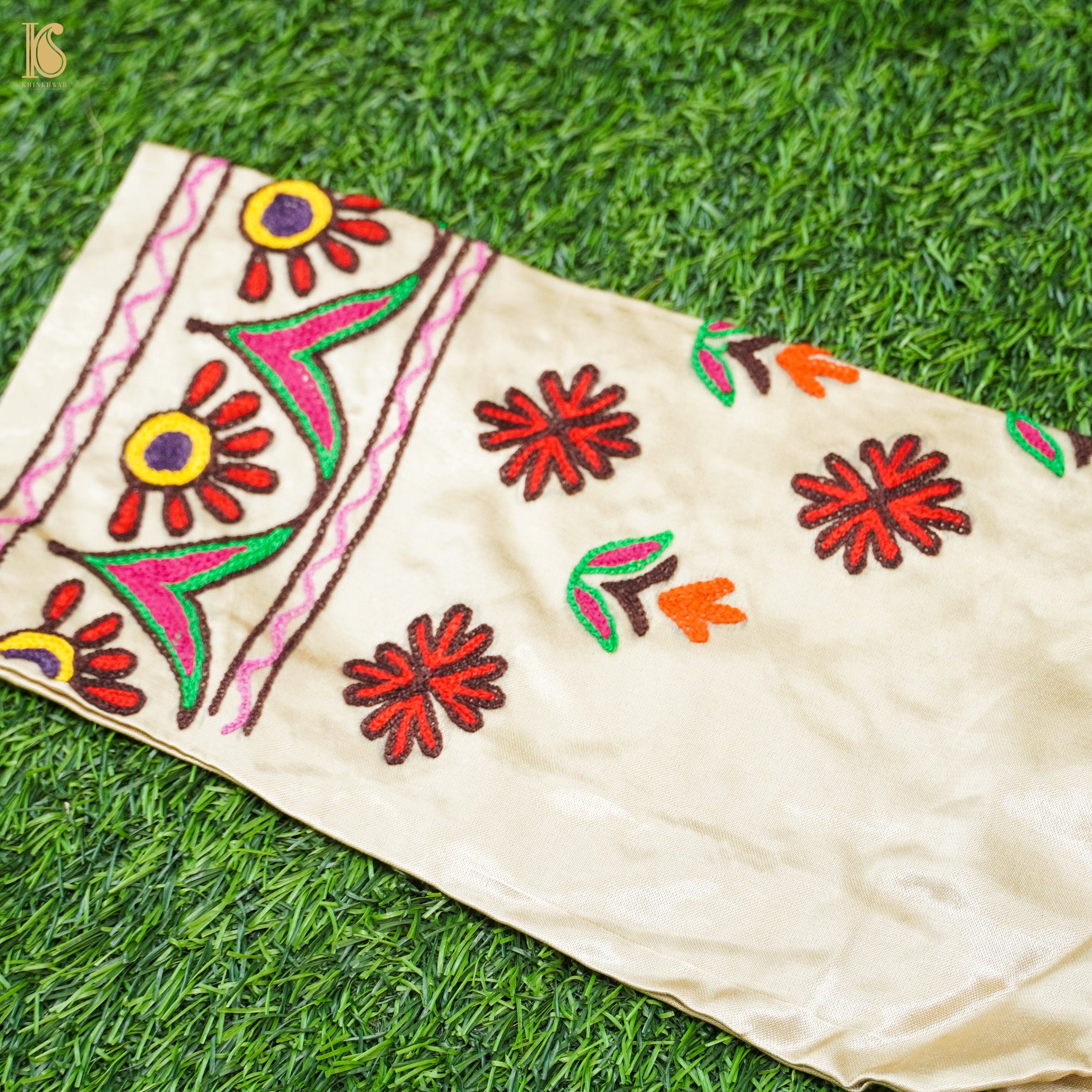 White Pure Mashru Silk Stitched Blouse with Kutchi Embriodery - Khinkhwab