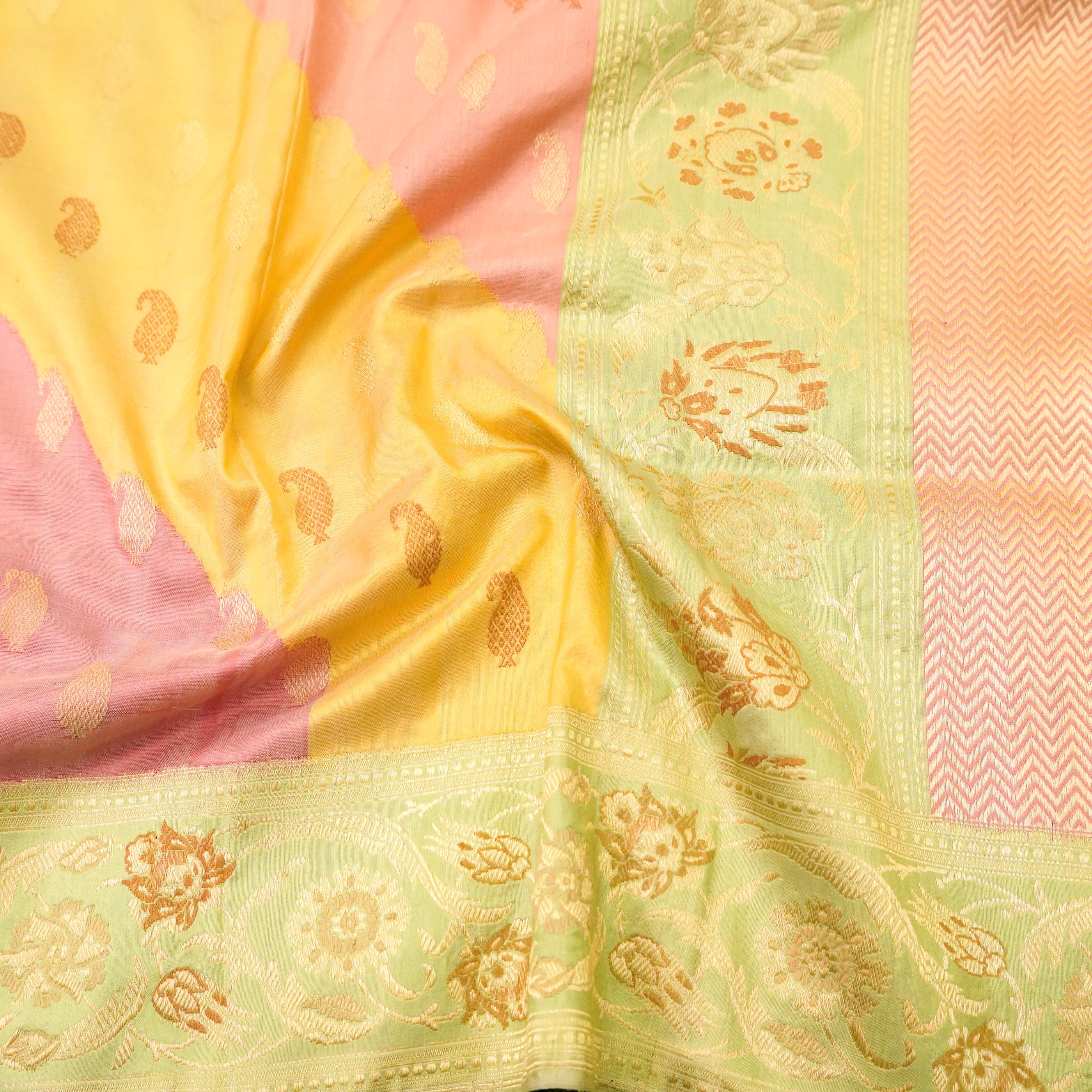 Pastel Pure Katan Silk Handloom Banarasi Kadwa Rangkat Dupatta - Khinkhwab