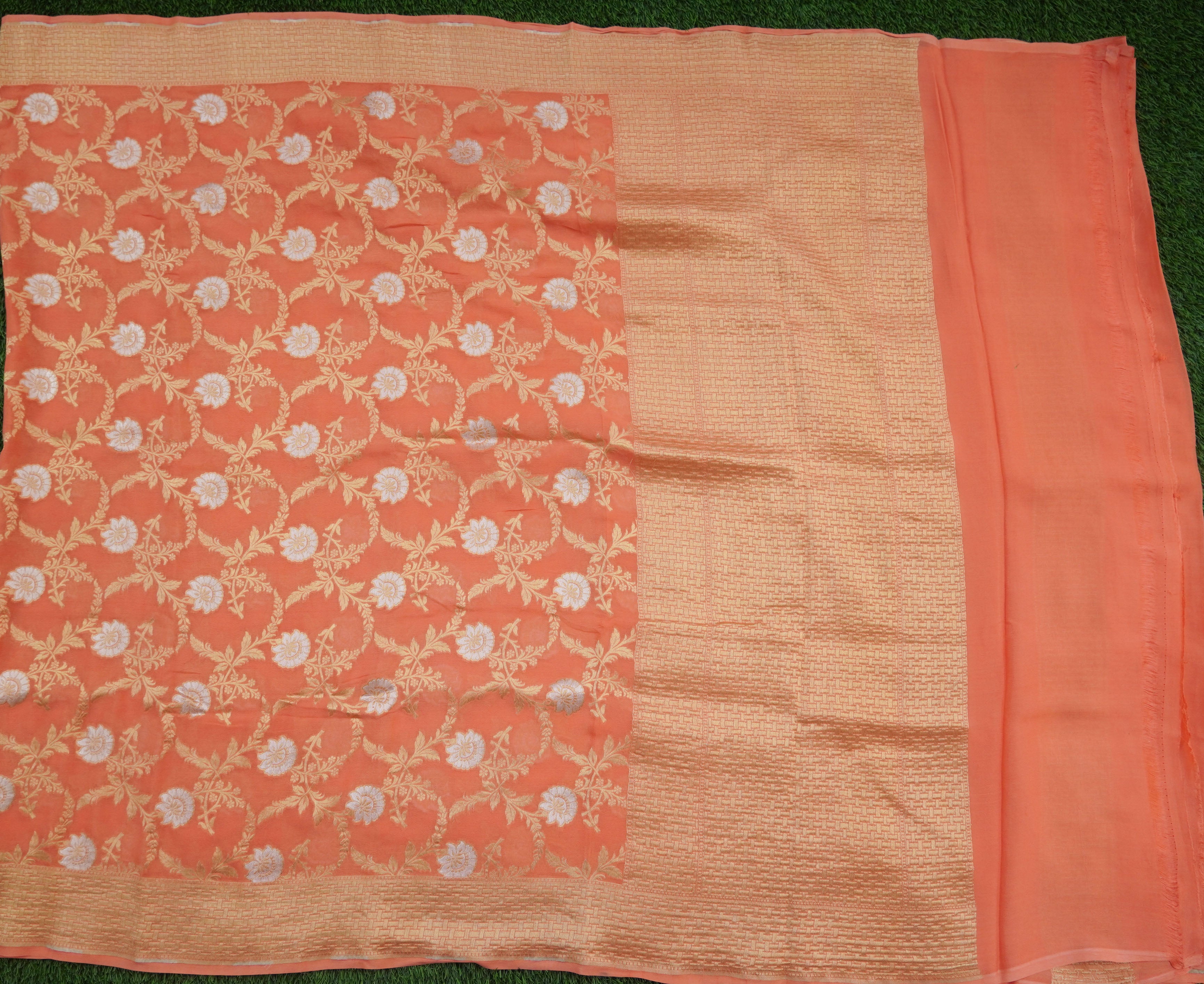 Pure Georgette Handloom Banarasi Peony Saree - Khinkhwab