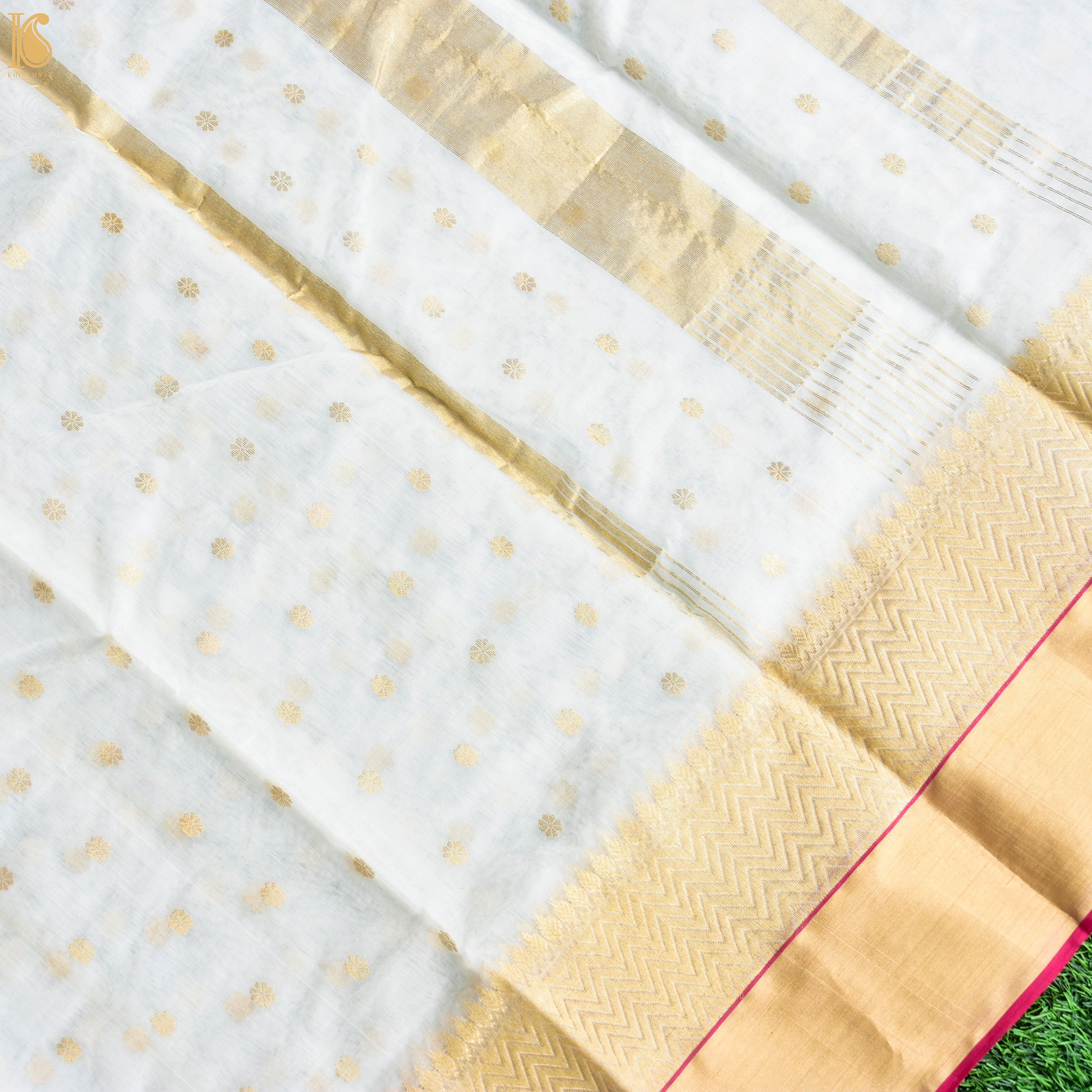 White Pure Katan Silk Handwoven Chanderi Dollar Boota Saree - Khinkhwab