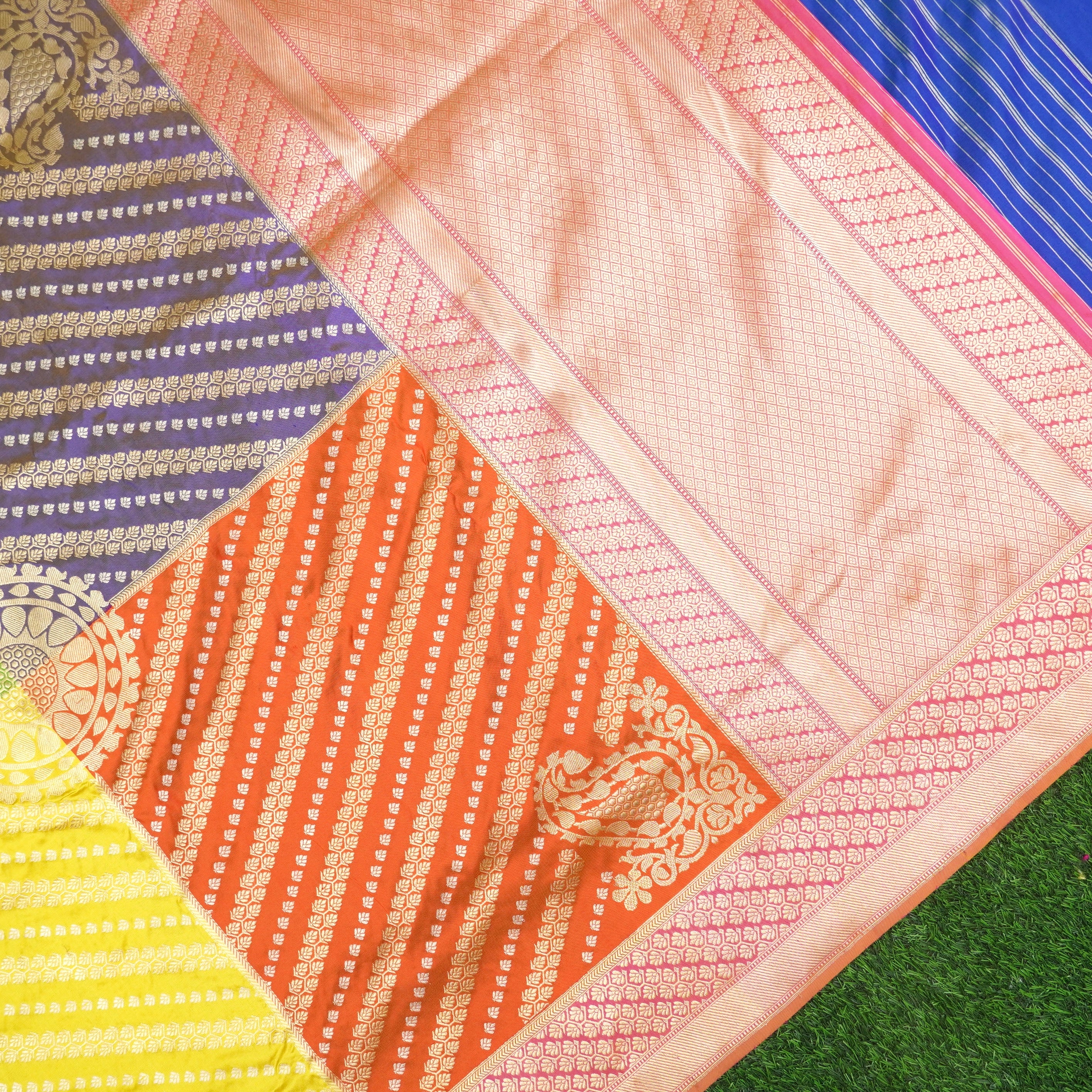Blue Handwoven Pure Katan Silk Chauki Rangkat Banarasi Saree - Khinkhwab