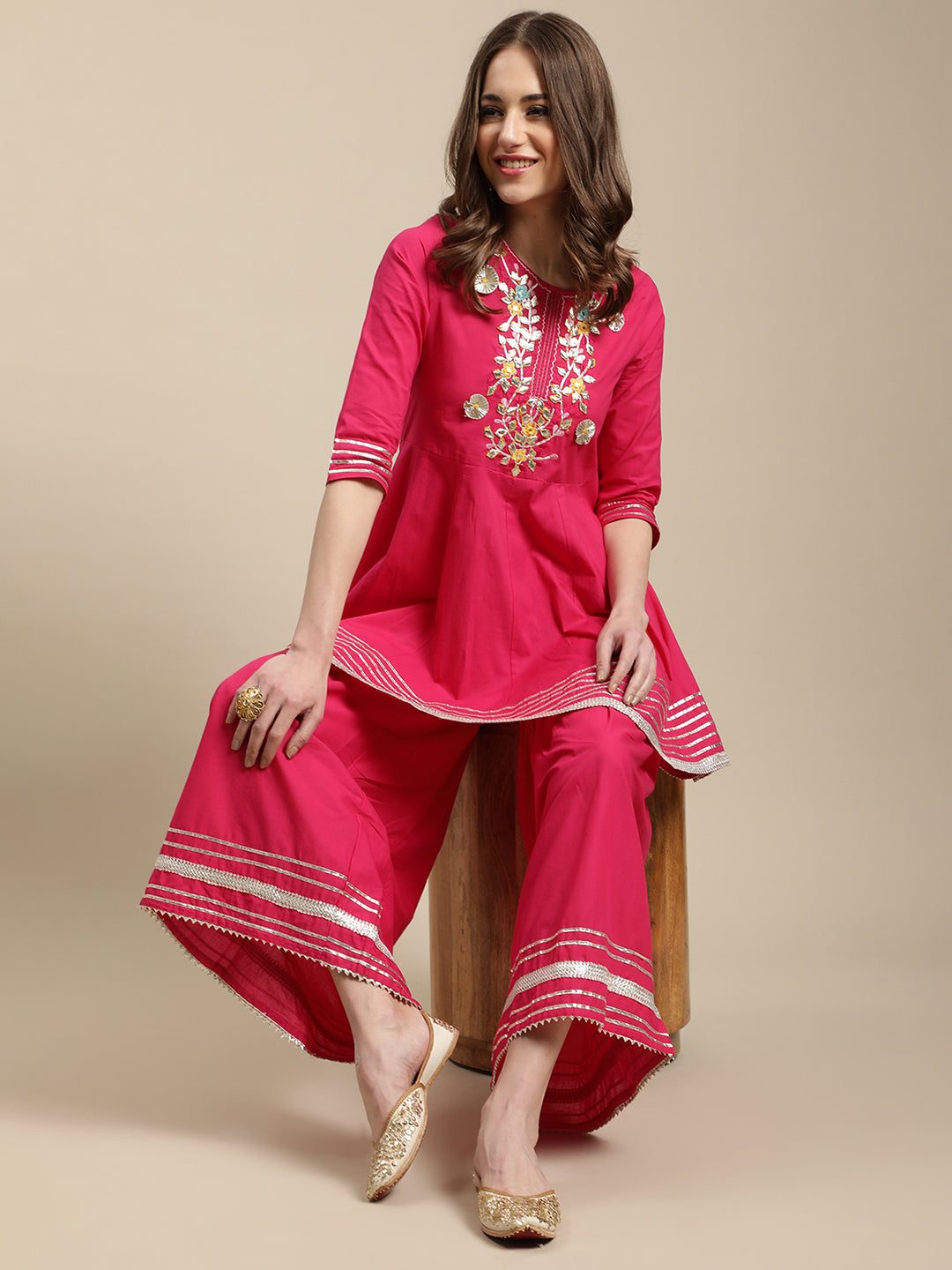 Handcrafted Beige Punjabi Jutti with Gold Embellishment - Khinkhwab