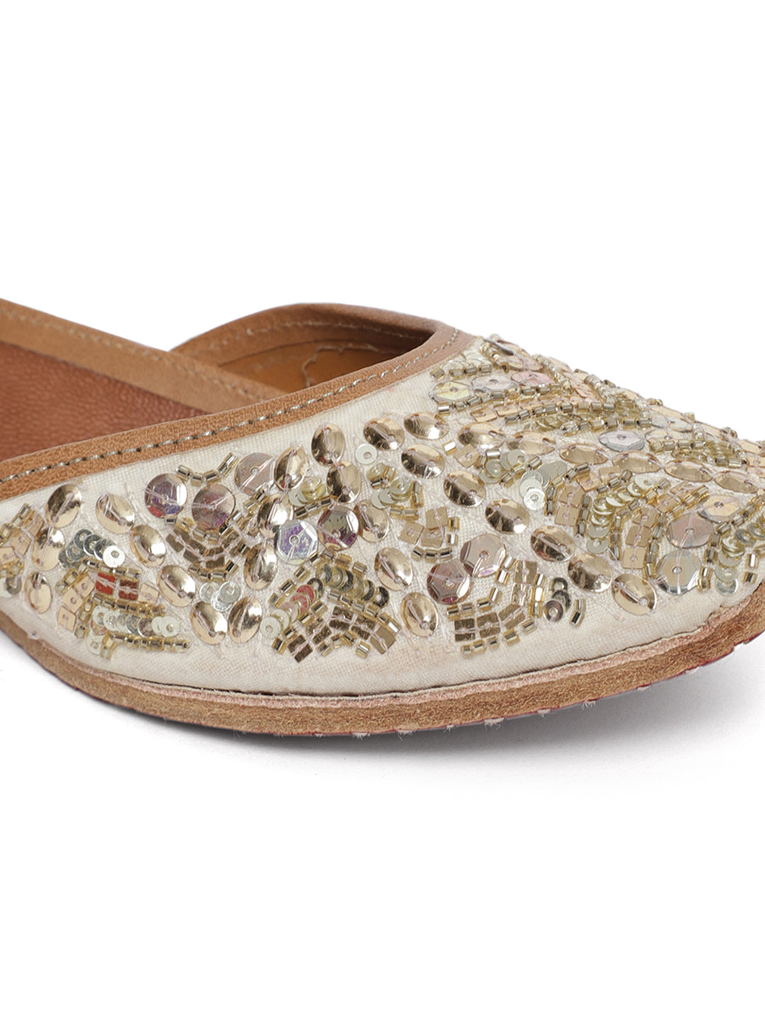 Handcrafted Beige Punjabi Jutti with Gold Embellishment - Khinkhwab