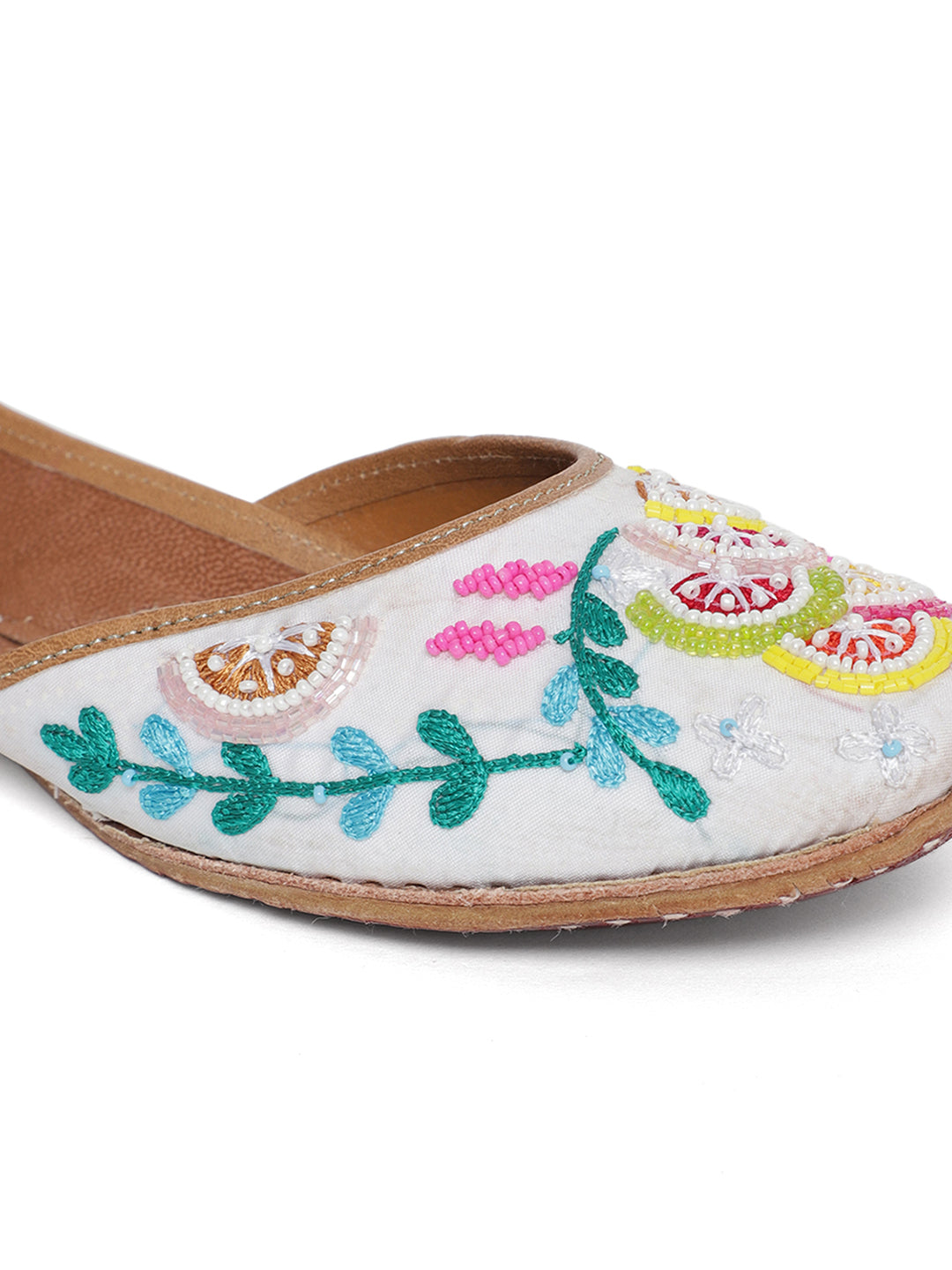Handcrafted White Punjabi Jutti with Multicolor Embellishment - Khinkhwab