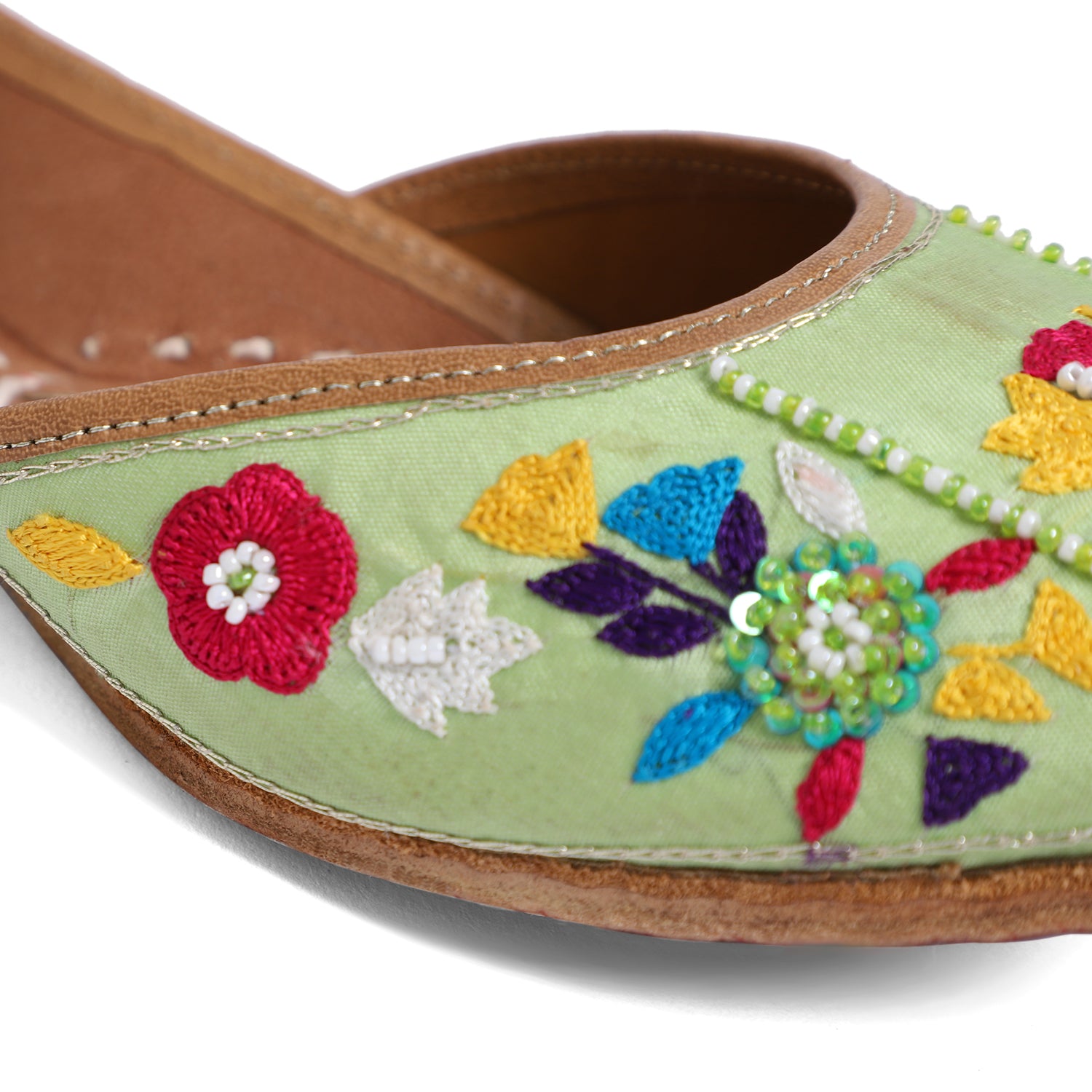 Handcrafted Green Punjabi Jutti with Embroidery - Khinkhwab