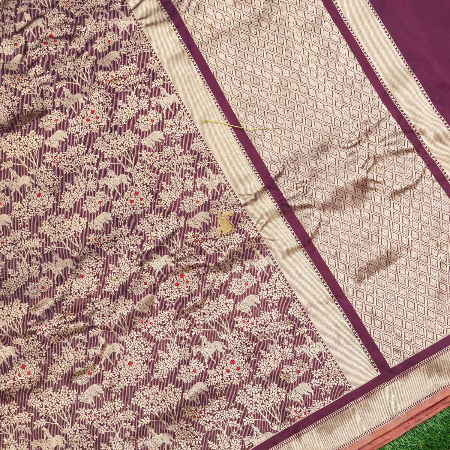 Handloom Banarasi Katan Silk Purple Shikargah Saree - Khinkhwab