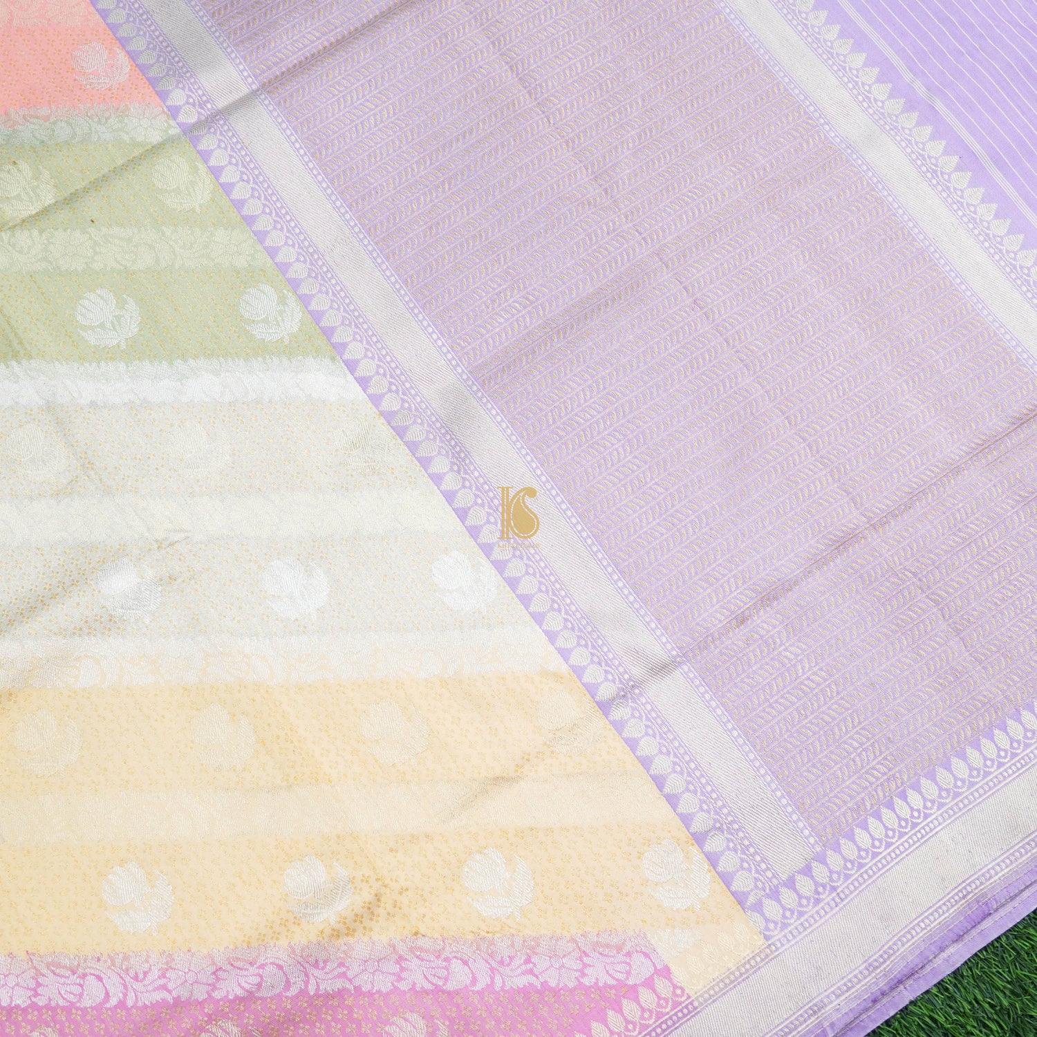 Handwoven Pure Katan Silk Banarasi Kadwa Pastel Rangkat Saree - Khinkhwab