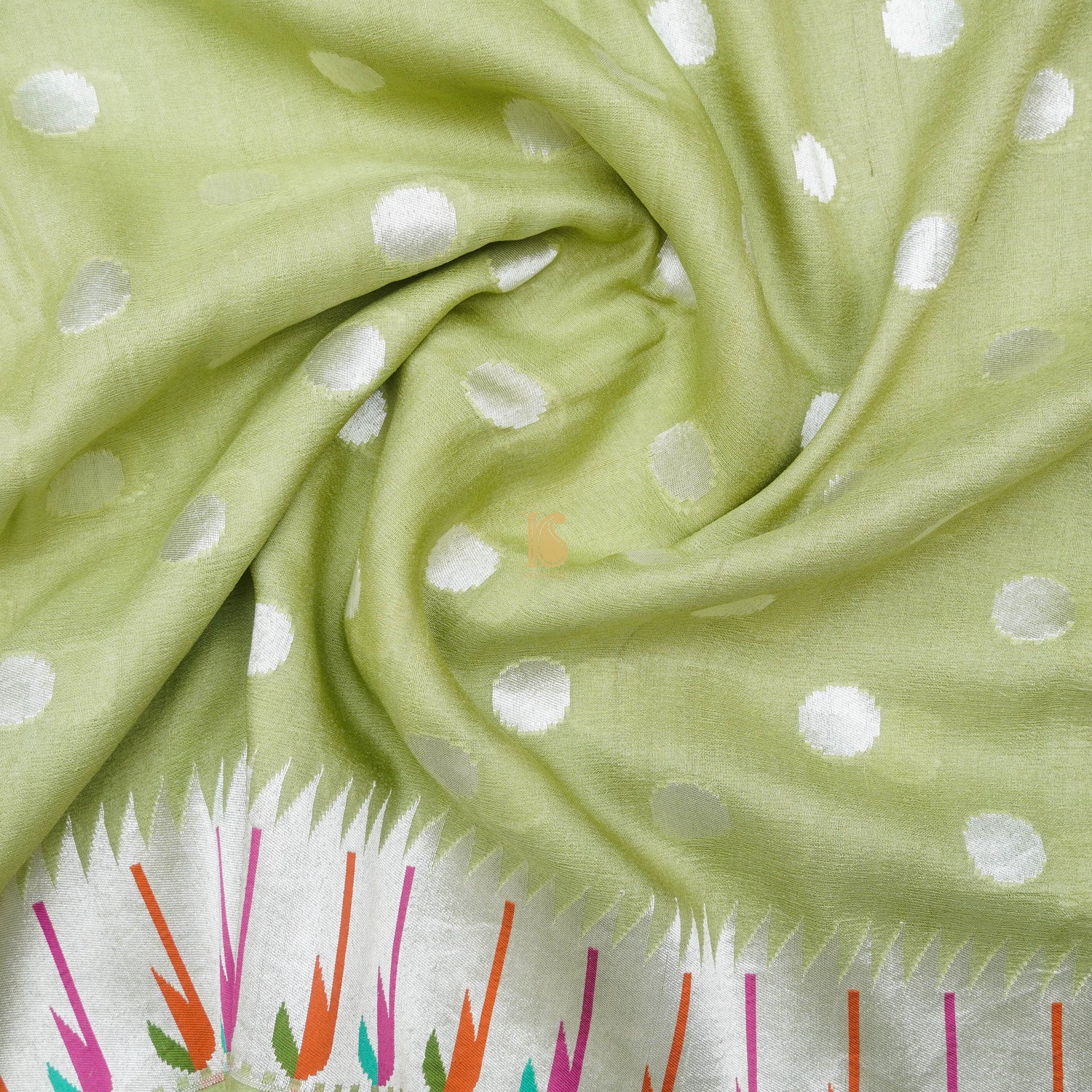 Handwoven Green Tussar Silver Zari Muniya Border Banarasi Saree - Khinkhwab